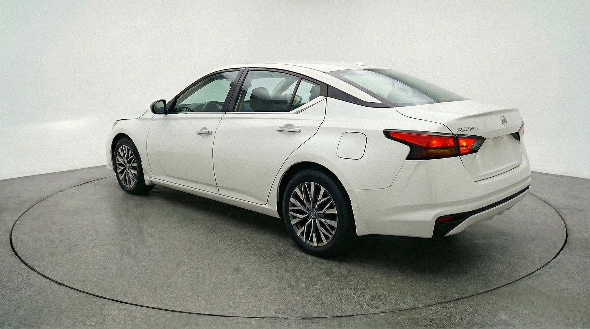 Thumbnail: 2025 Nissan Altima - 6