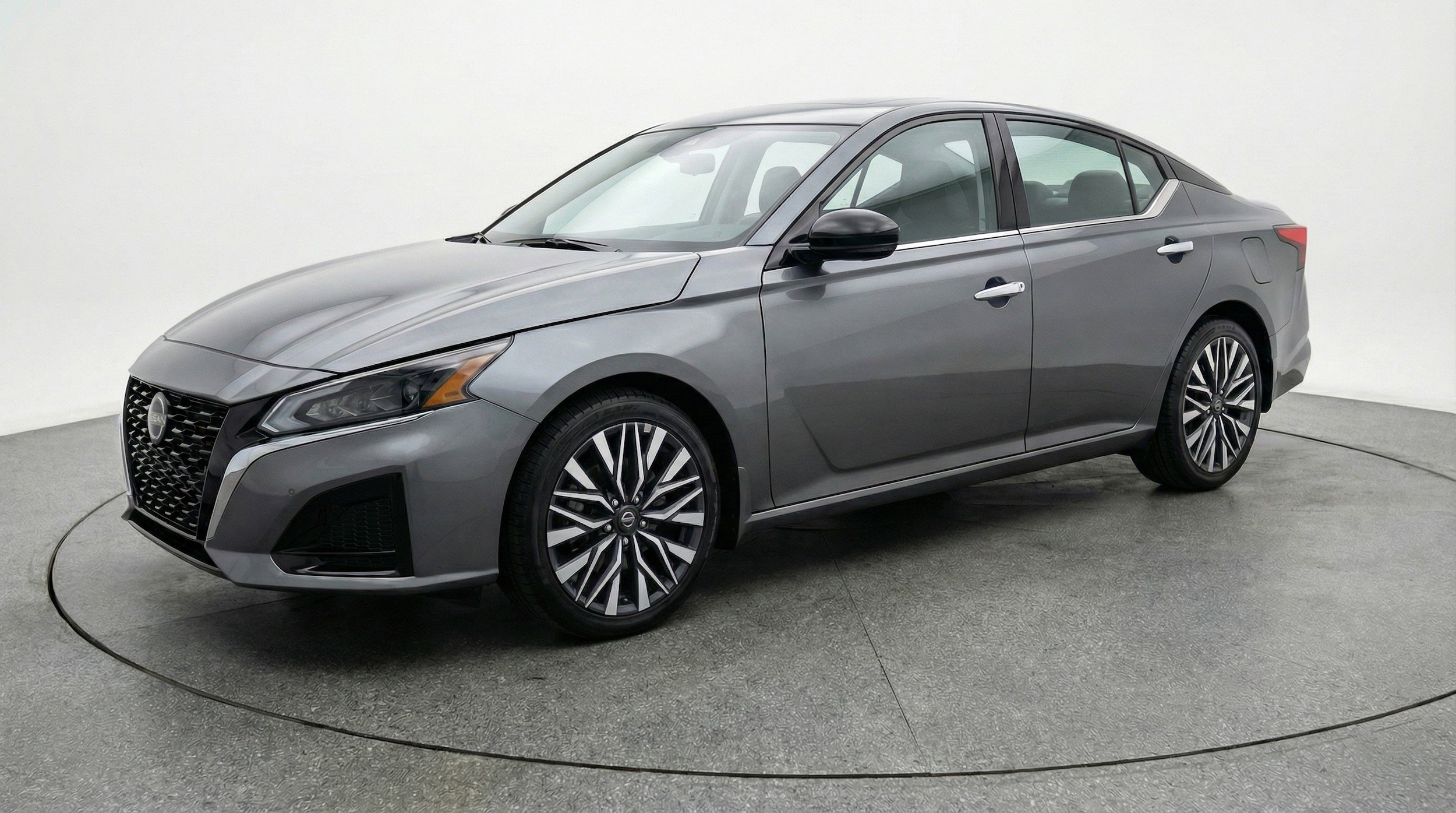 Thumbnail: 2025 Nissan Altima - 3