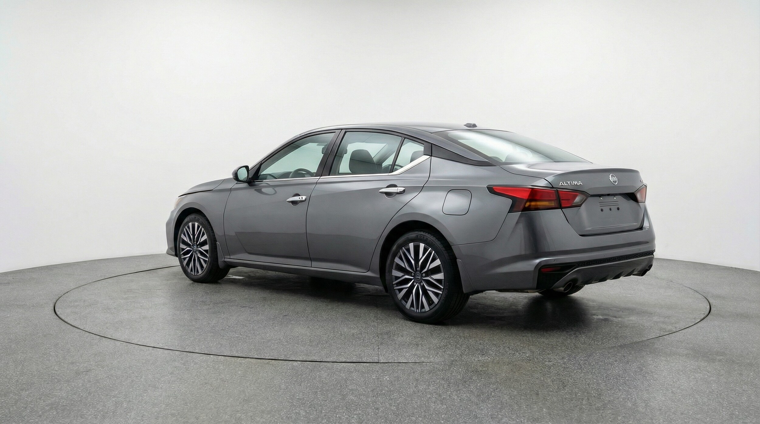 Thumbnail: 2025 Nissan Altima - 5