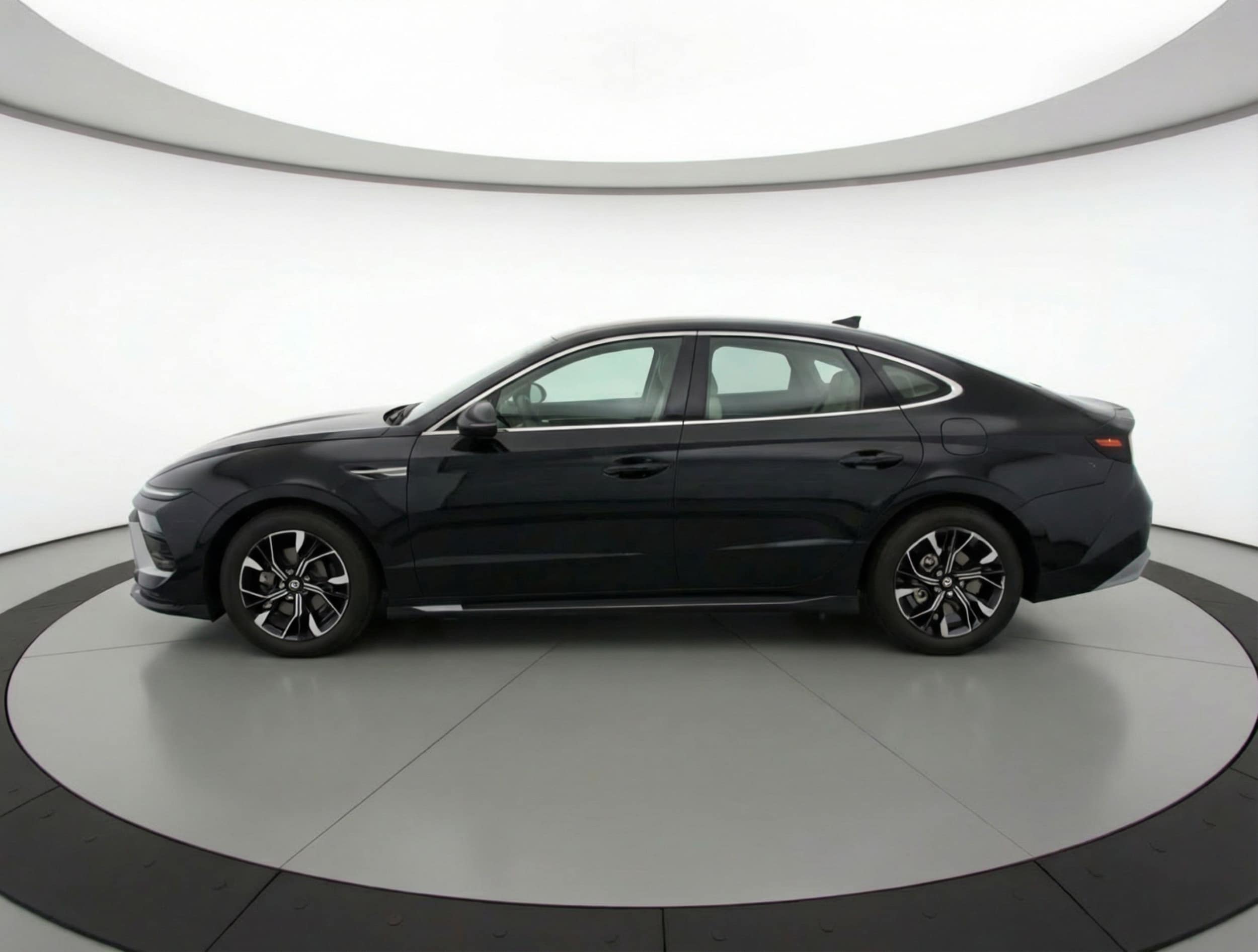 Thumbnail: 2025 Hyundai Sonata - 4