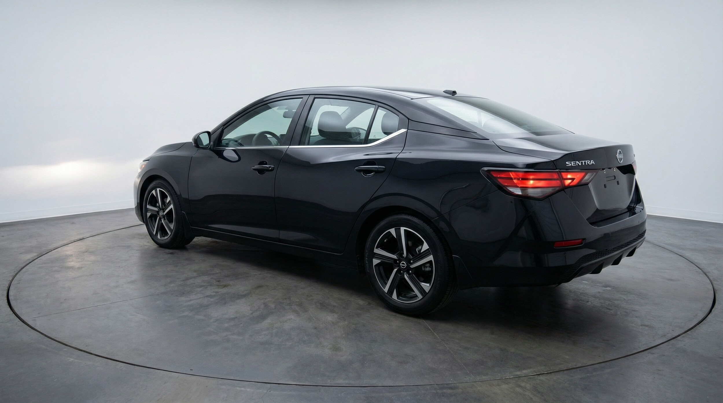 Thumbnail: 2025 Nissan Sentra - 5