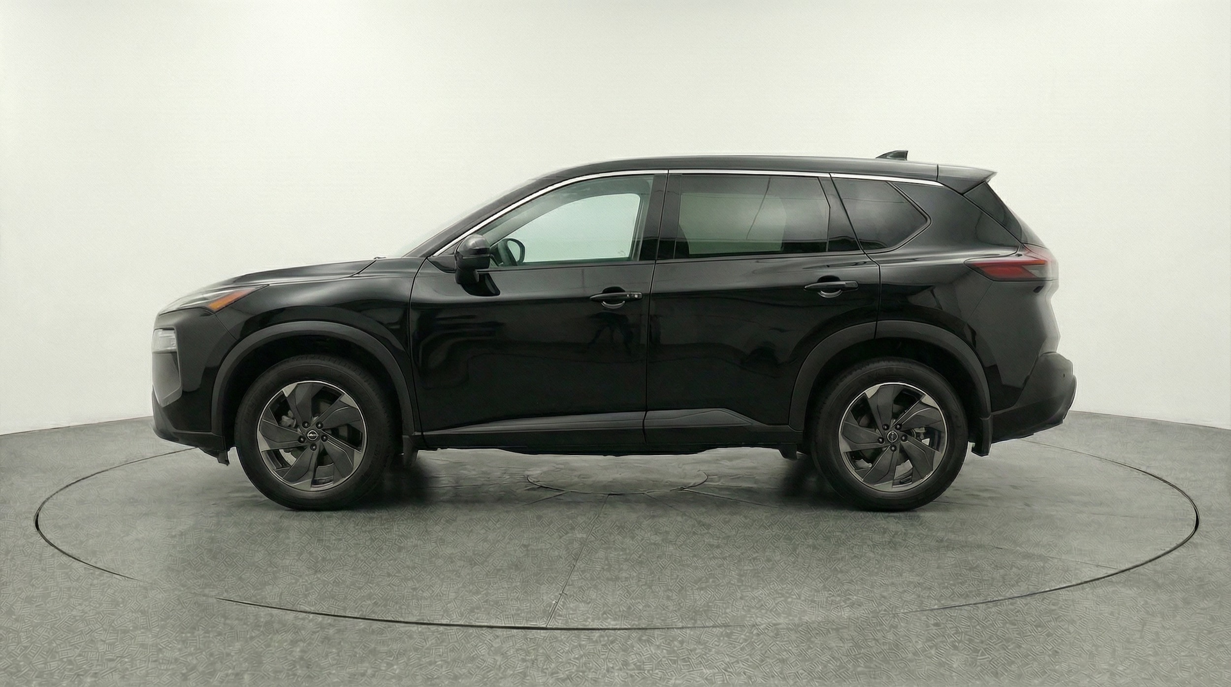 Thumbnail: 2025 Nissan Rogue - 4