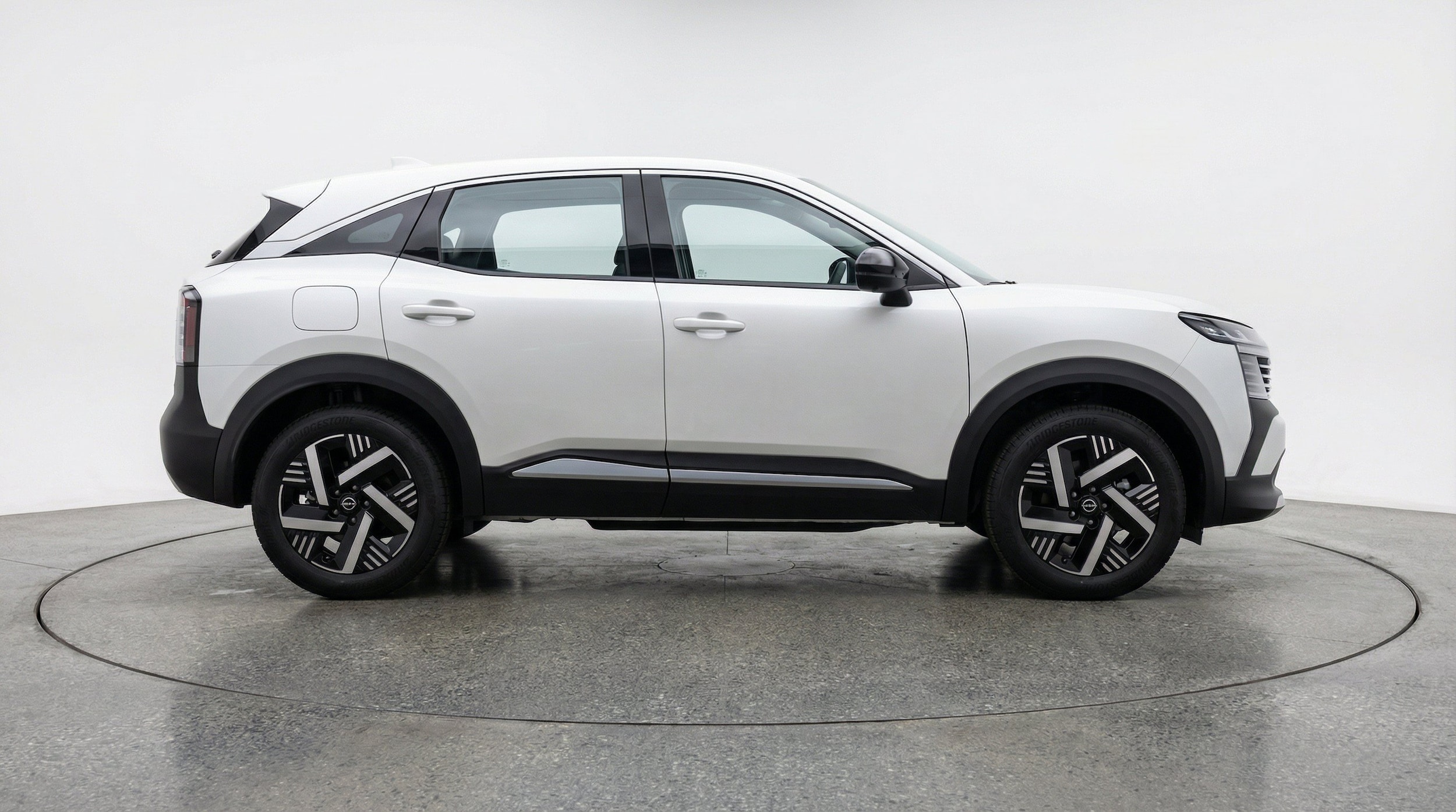 Thumbnail: 2026 Nissan Kicks - 11