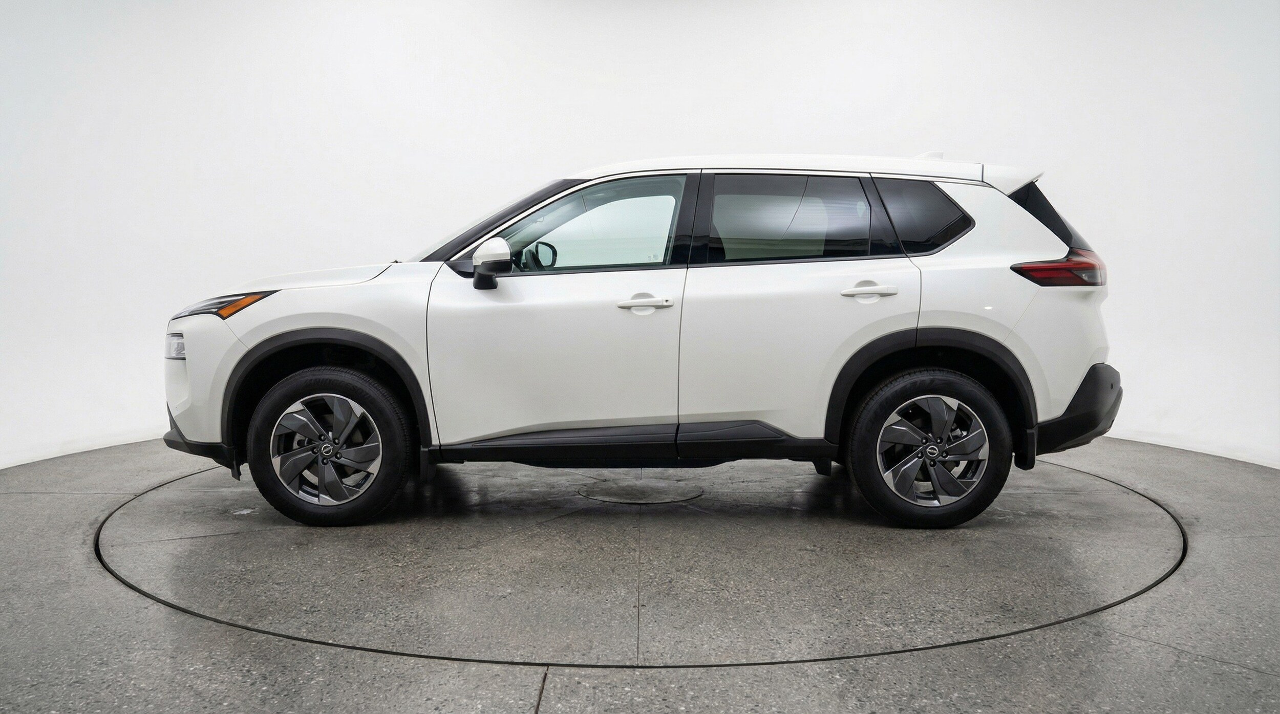 Thumbnail: 2025 Nissan Rogue - 5