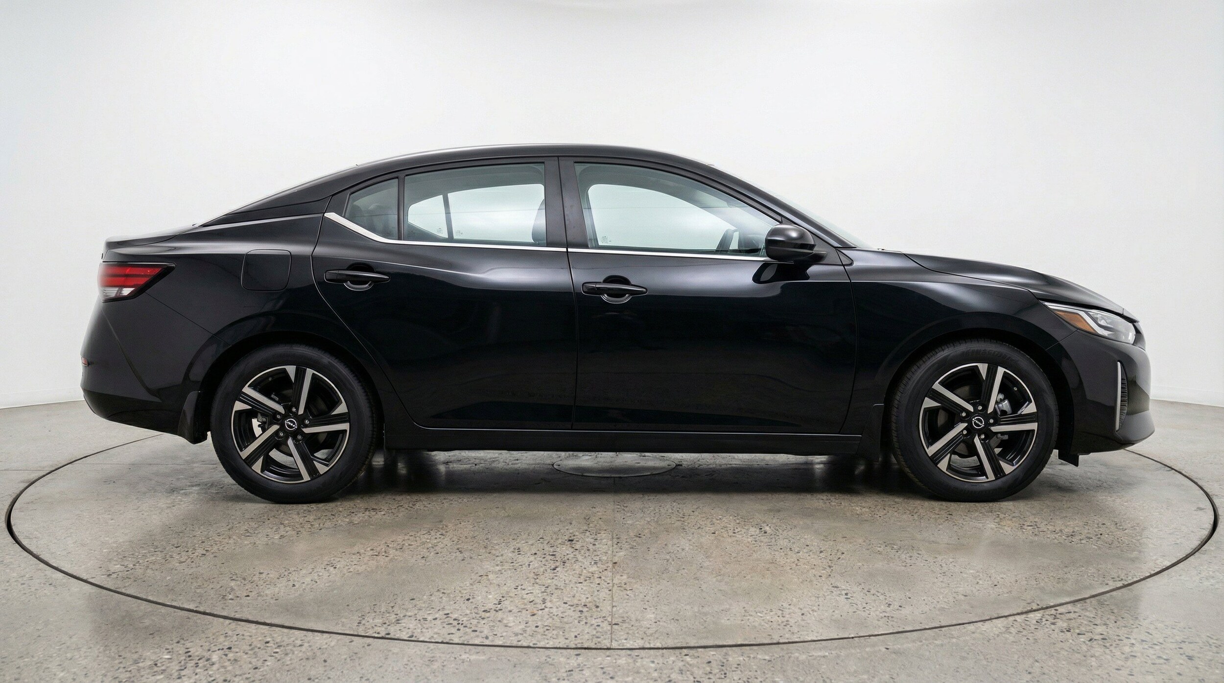 Thumbnail: 2025 Nissan Sentra - 11