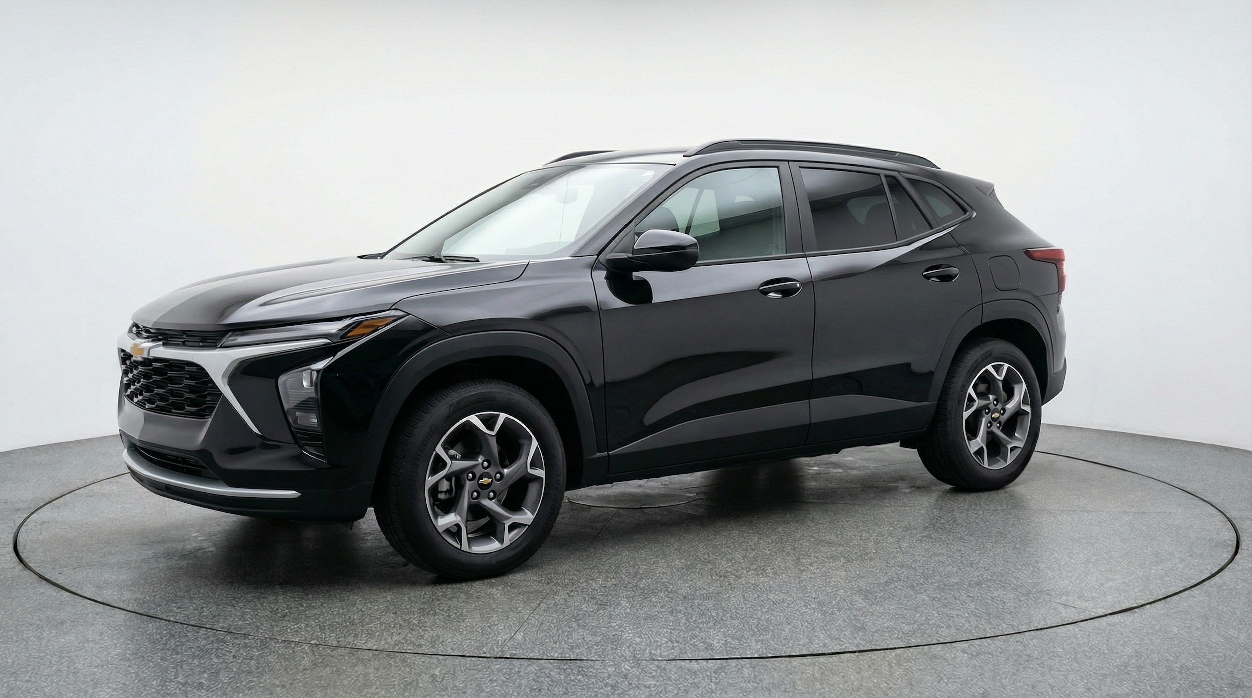 Thumbnail: 2025 Chevrolet Trax - 3