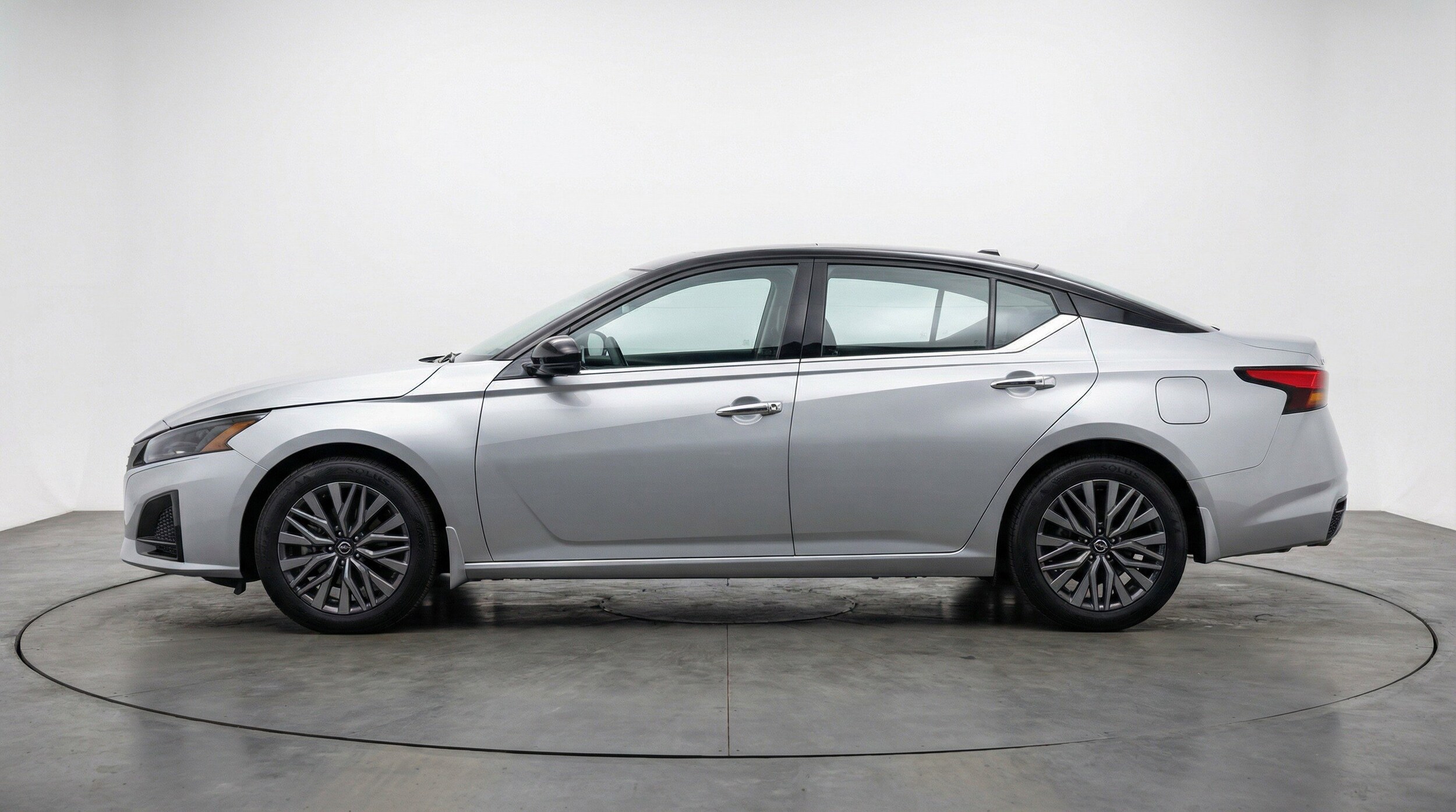 Thumbnail: 2025 Nissan Altima - 5