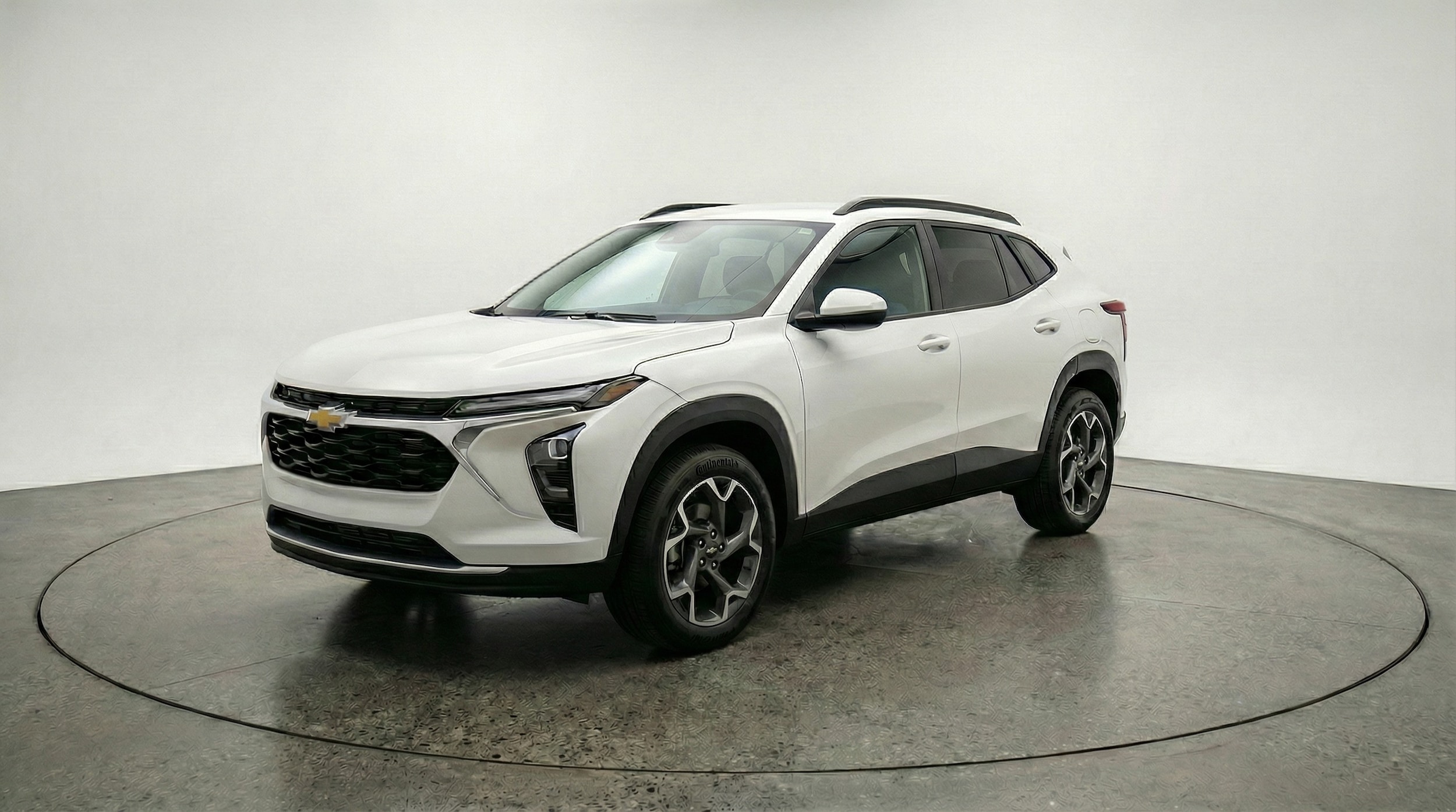 Thumbnail: 2025 Chevrolet Trax - 3