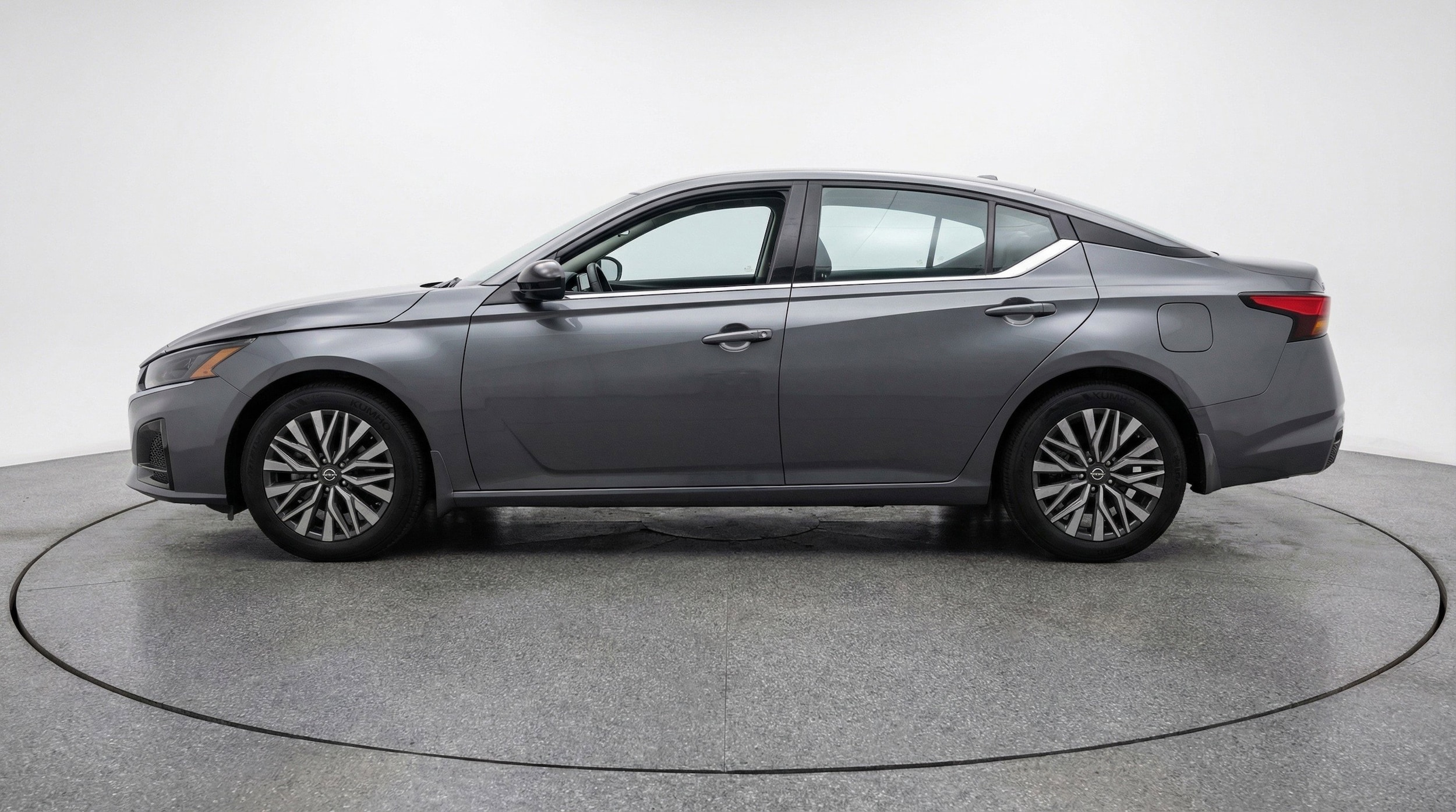 Thumbnail: 2025 Nissan Altima - 5