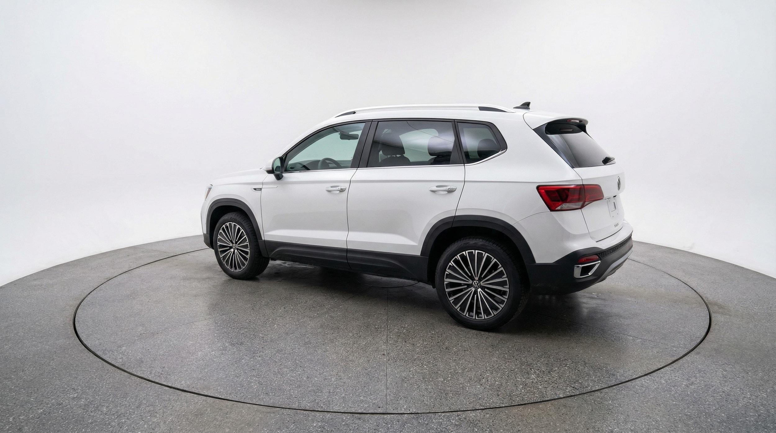 Thumbnail: 2025 Volkswagen Taos - 7