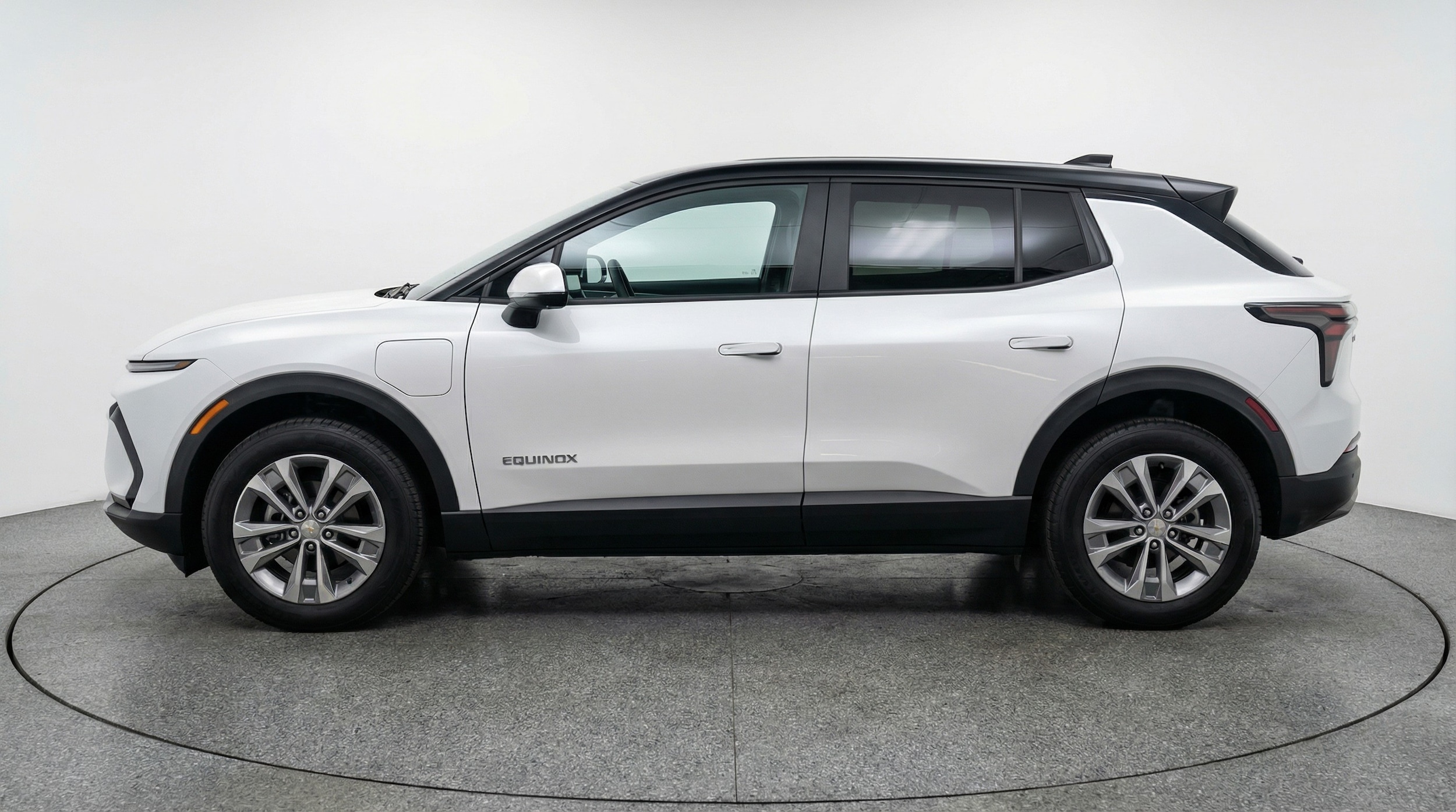 Thumbnail: 2025 Chevrolet Equinox - 4