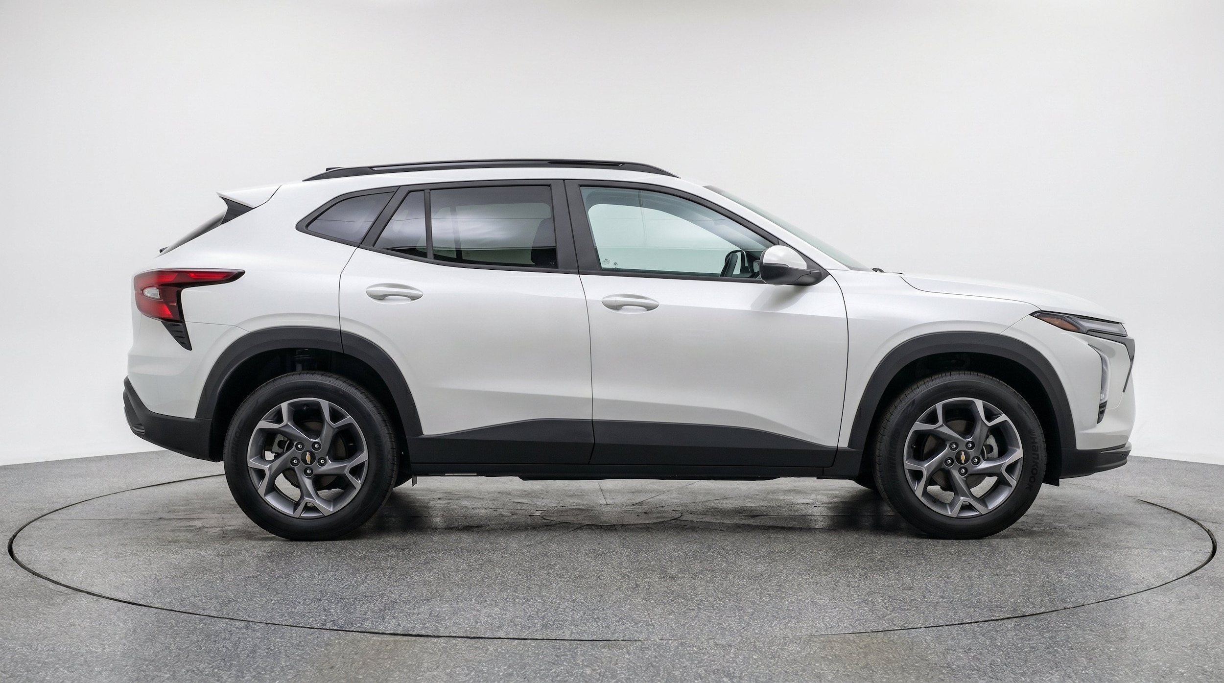 Thumbnail: 2025 Chevrolet Trax - 10