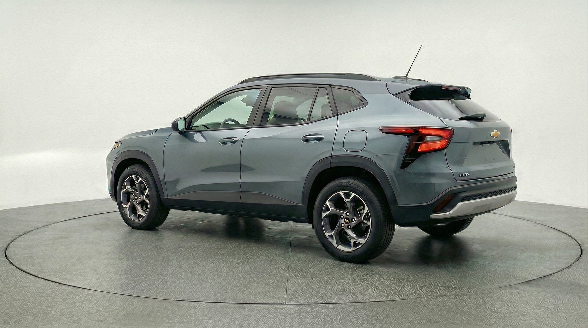 Thumbnail: 2025 Chevrolet Trax - 5