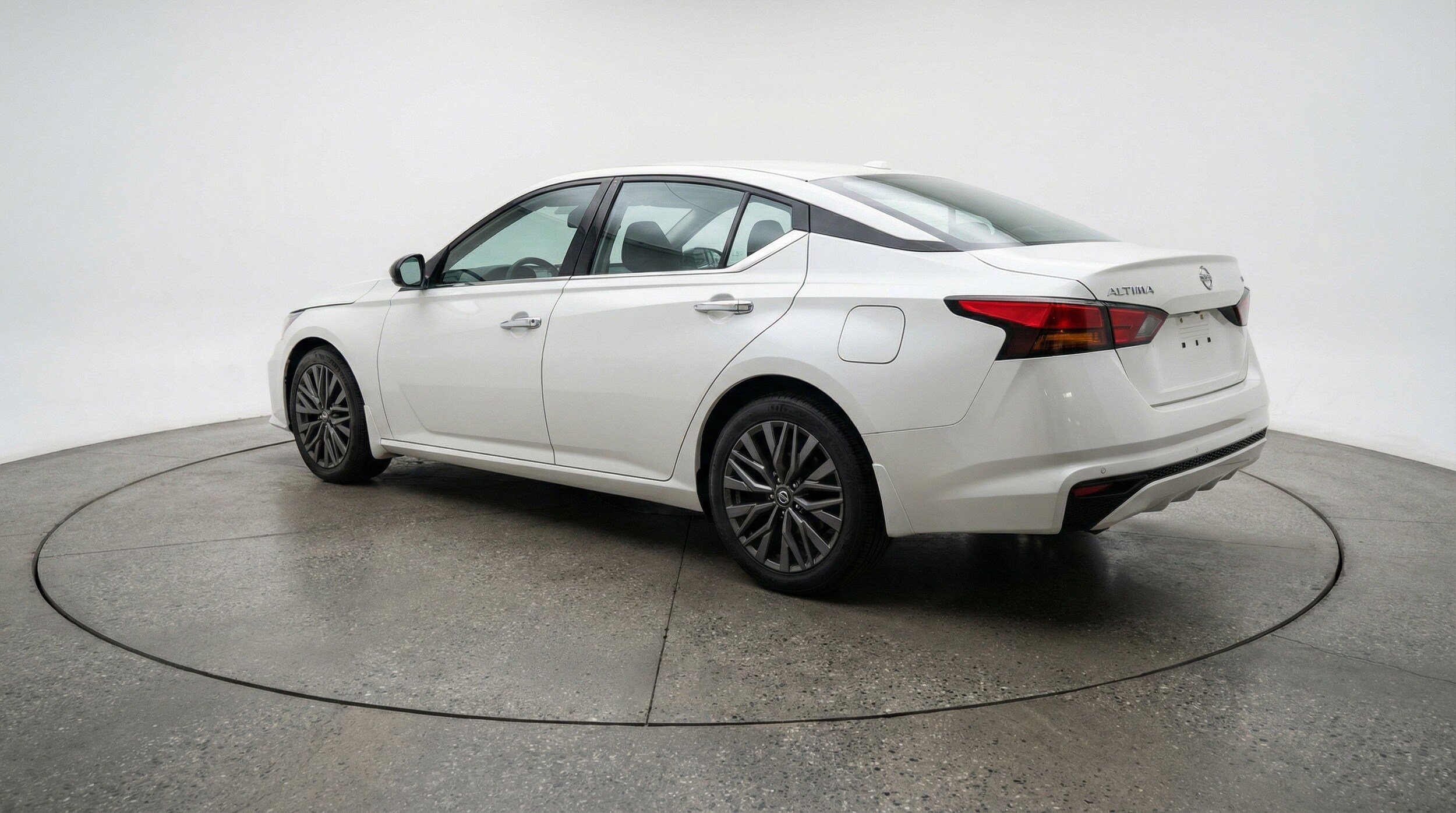 Thumbnail: 2025 Nissan Altima - 6