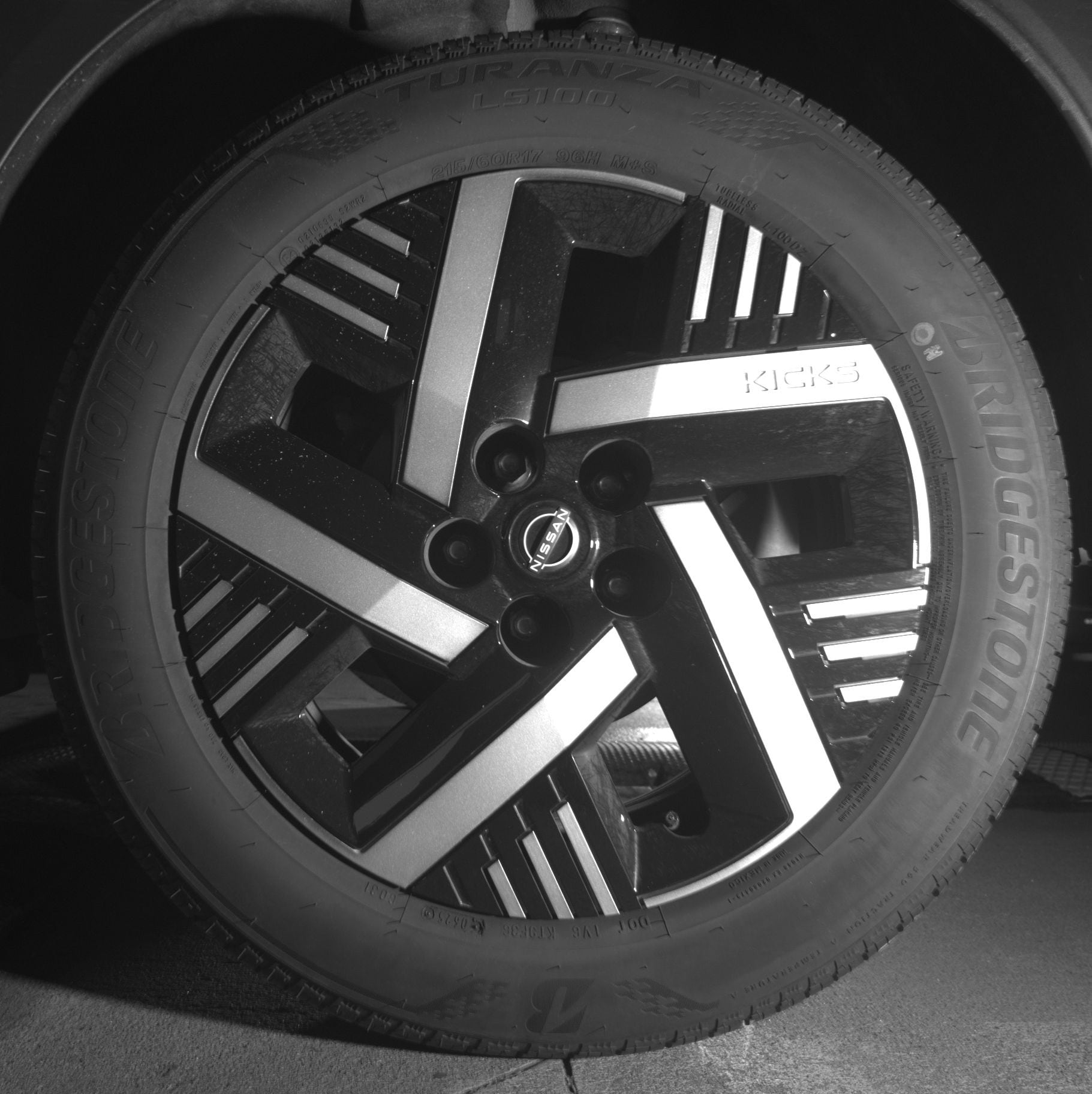 Thumbnail: 2025 Nissan Kicks - 11