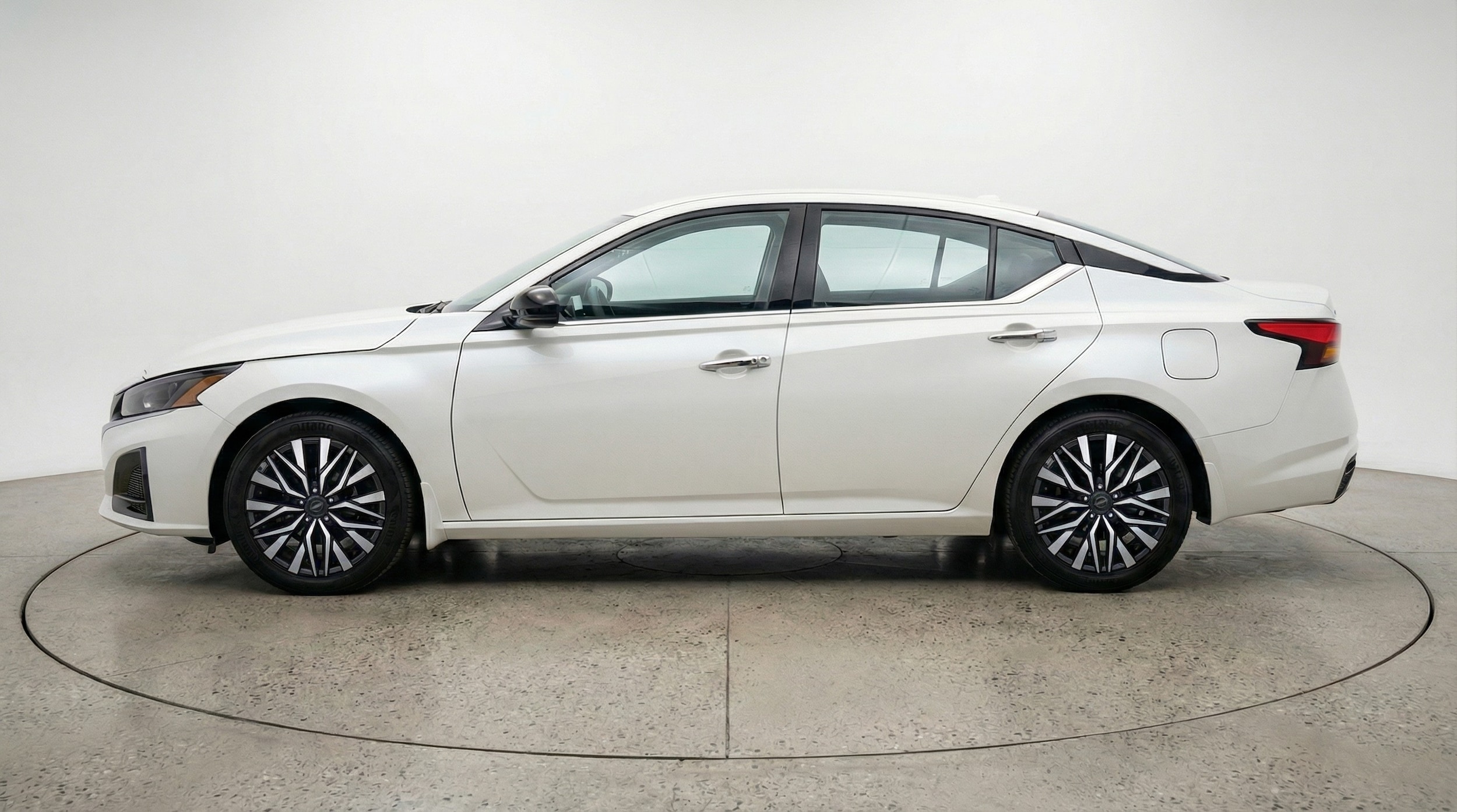 Thumbnail: 2025 Nissan Altima - 4