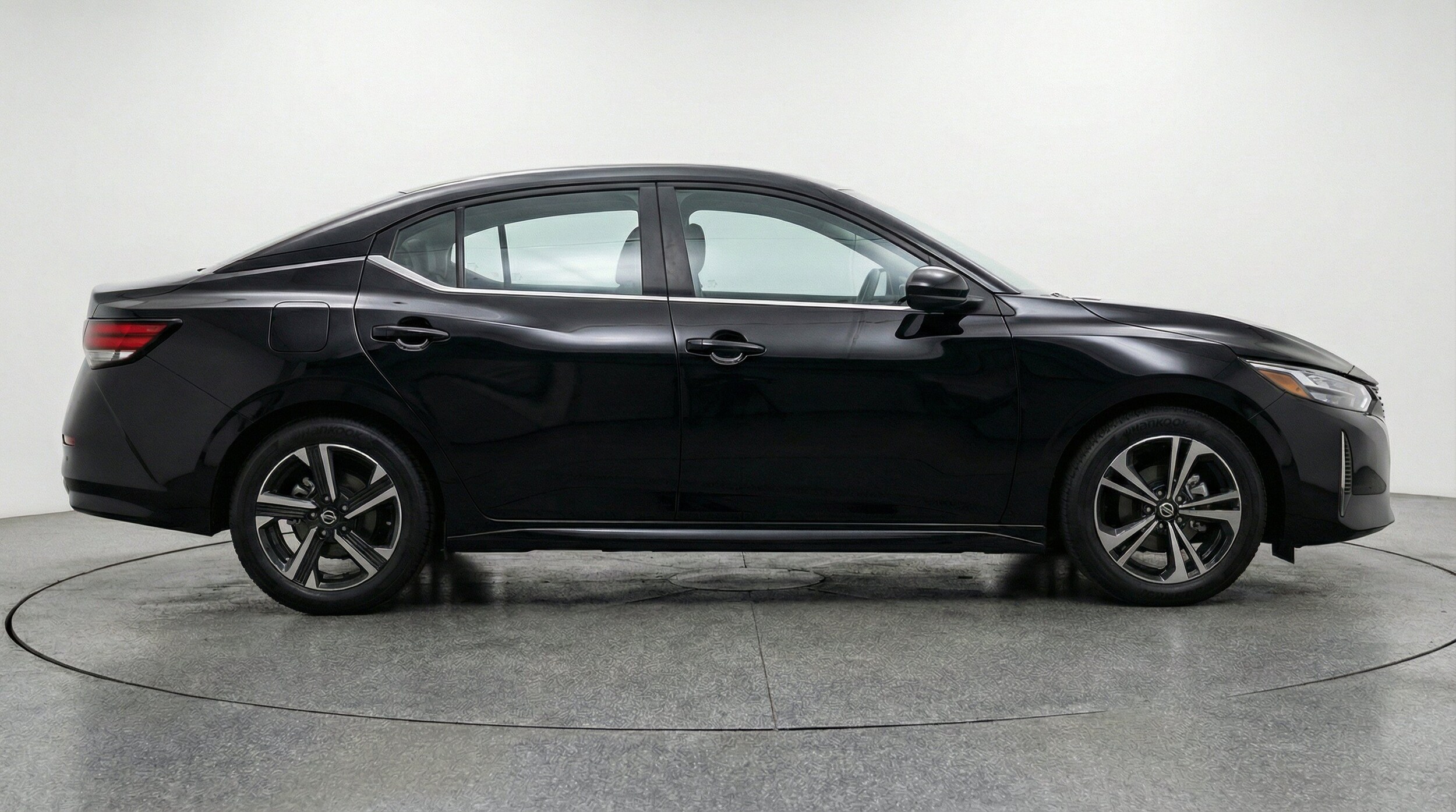 Thumbnail: 2025 Nissan Sentra - 11