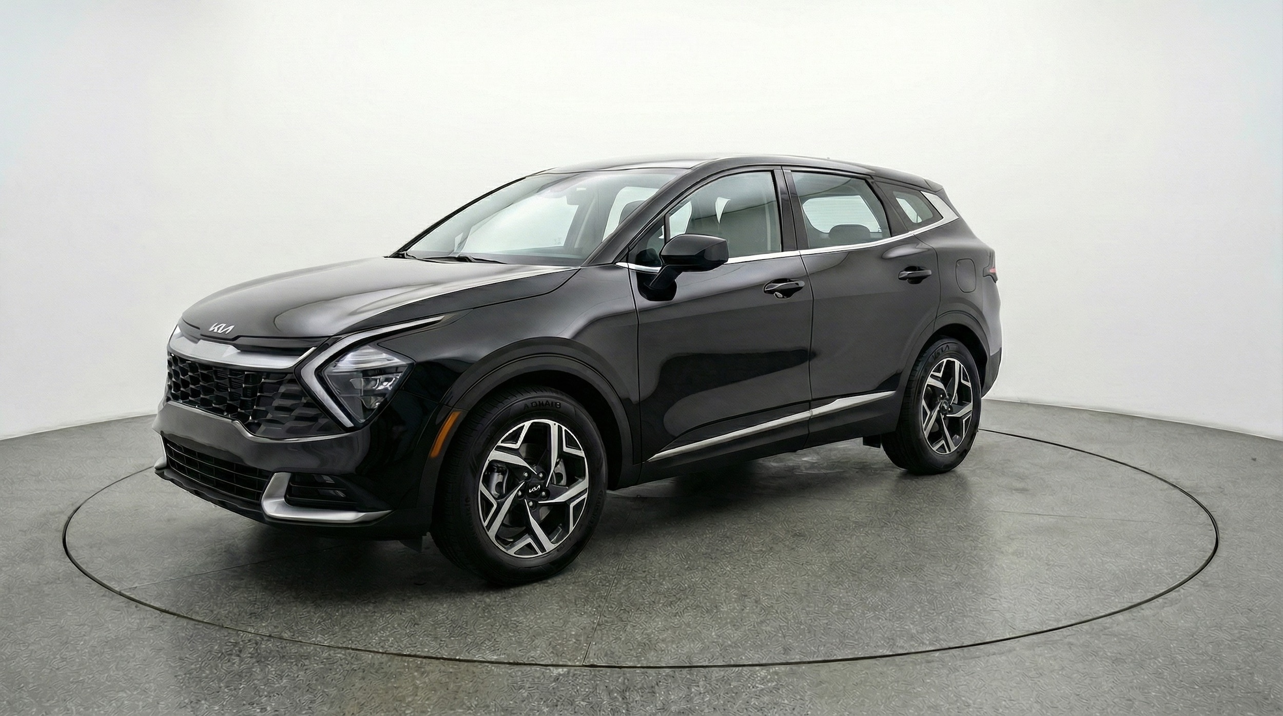 Thumbnail: 2025 Kia Sportage - 3