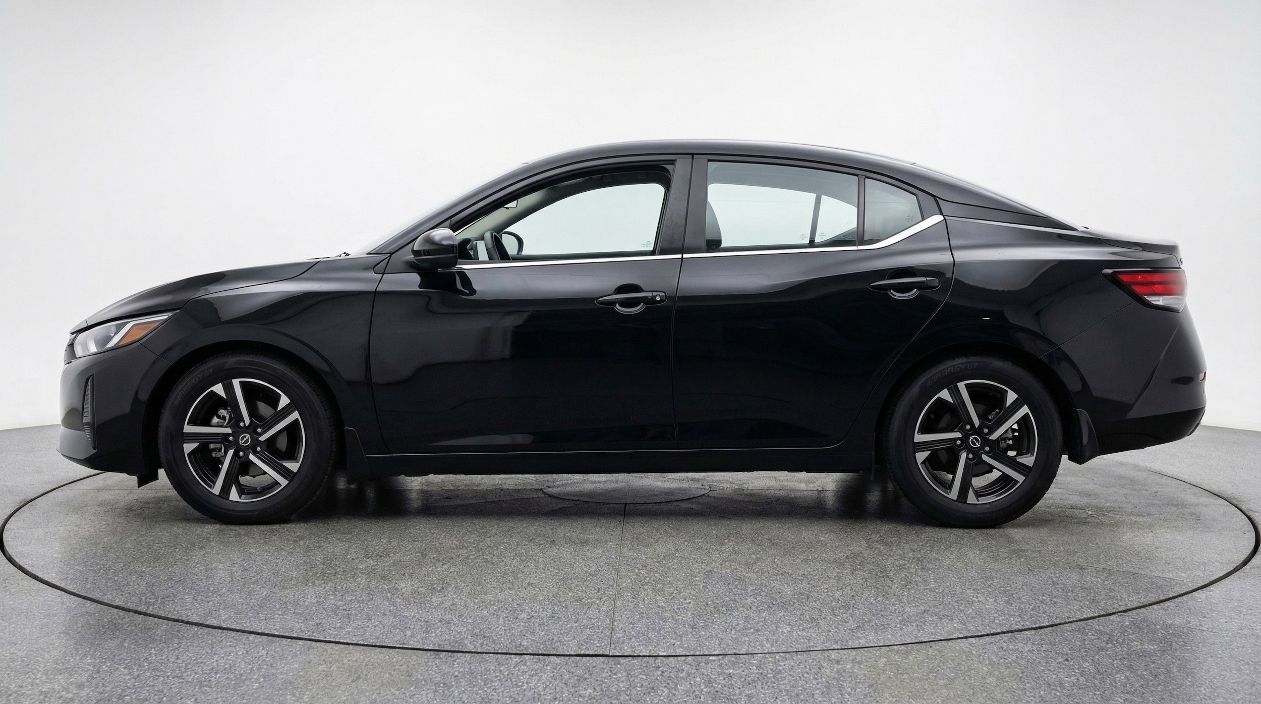 Thumbnail: 2025 Nissan Sentra - 5