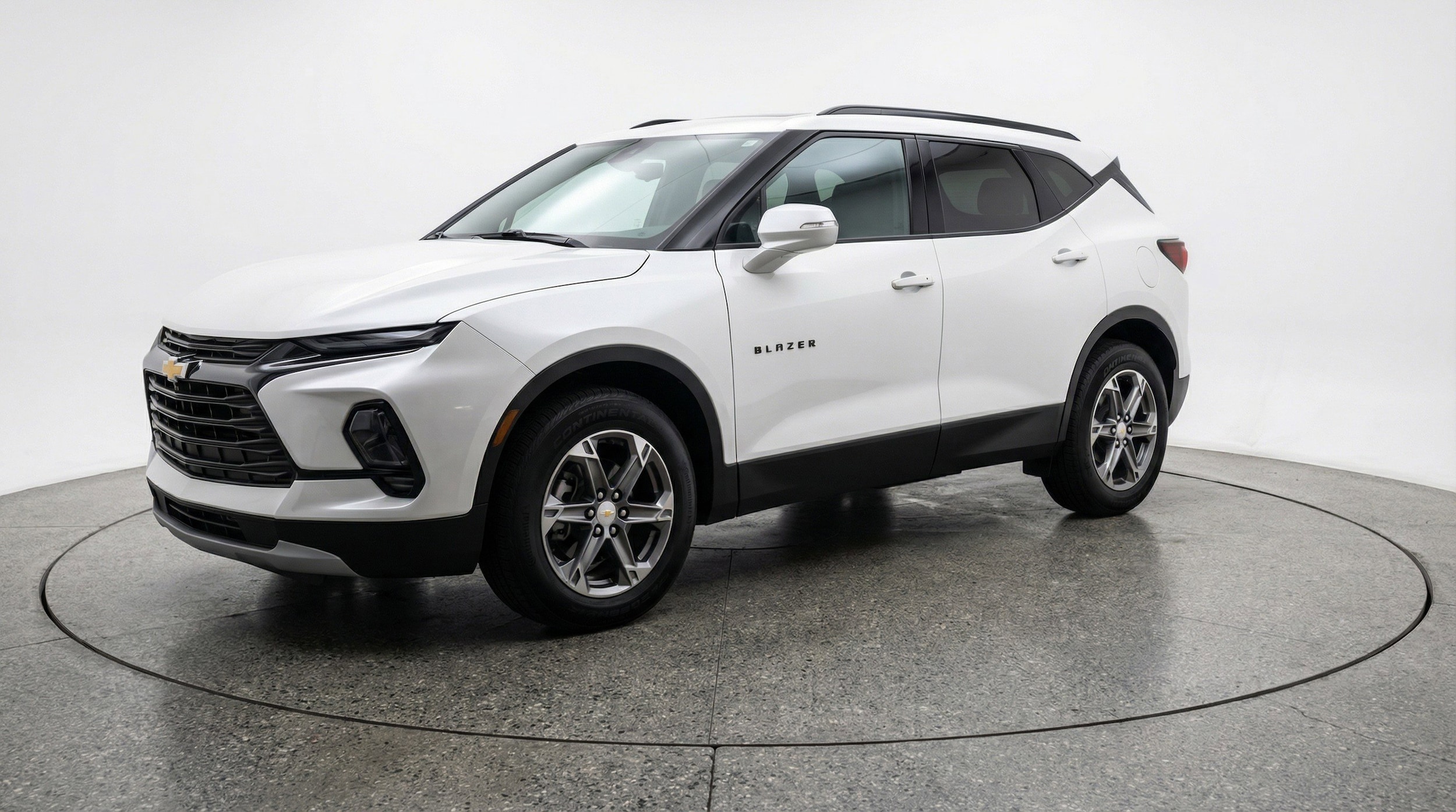 Thumbnail: 2025 Chevrolet Blazer - 3