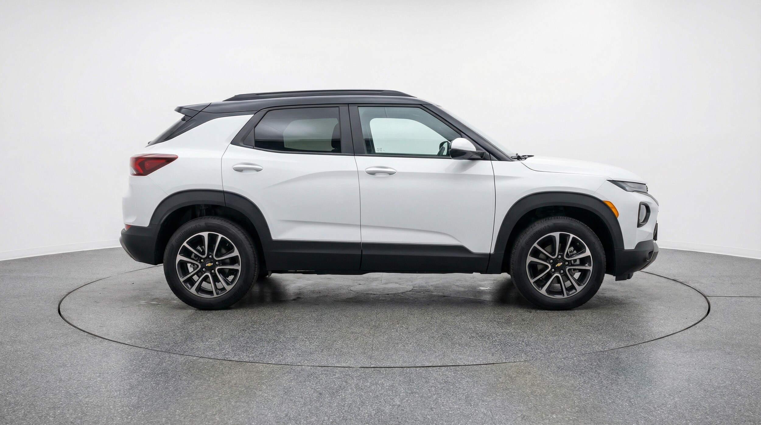 Thumbnail: 2025 Chevrolet TrailBlazer - 8