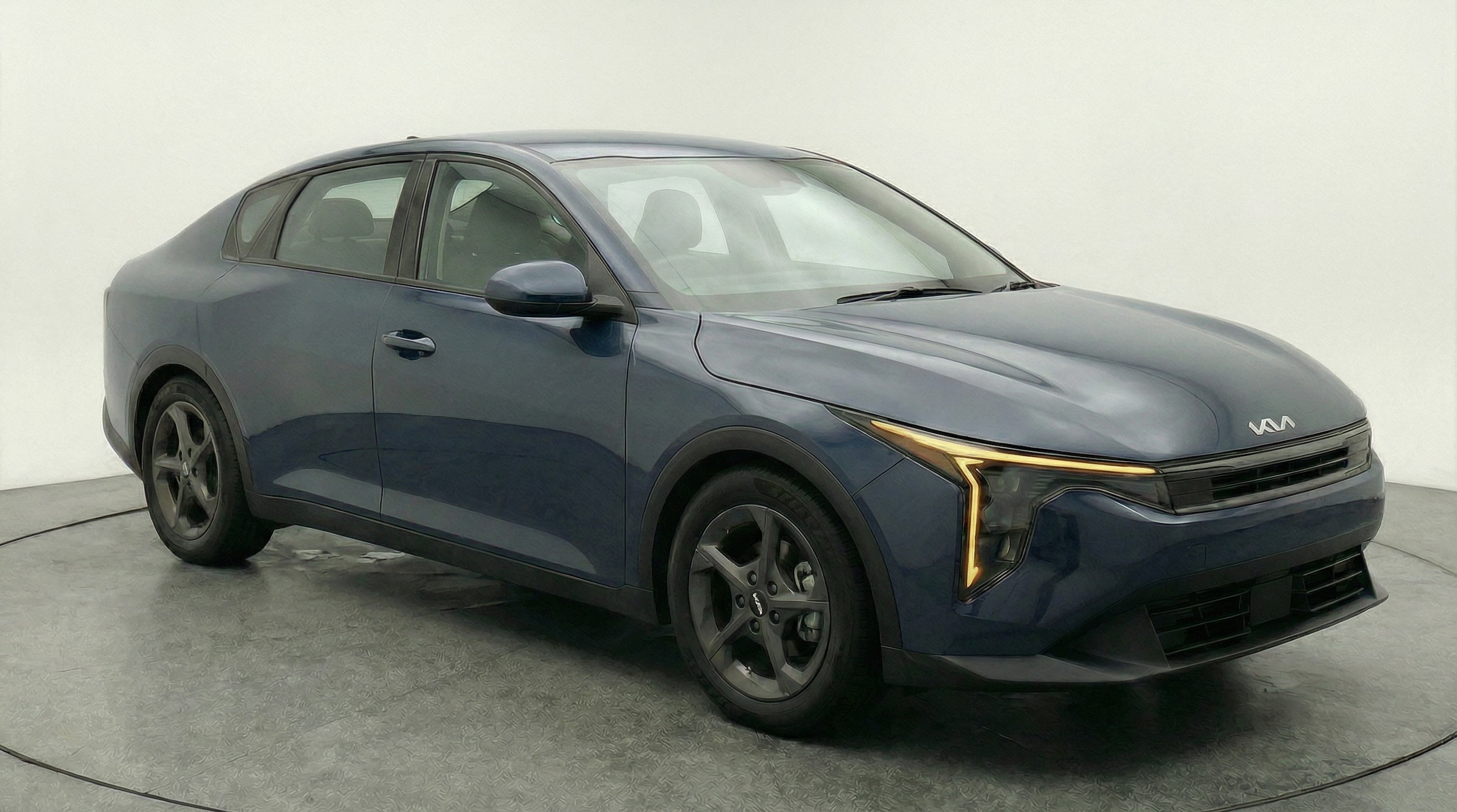 Thumbnail: 2025 Kia K4 - 1