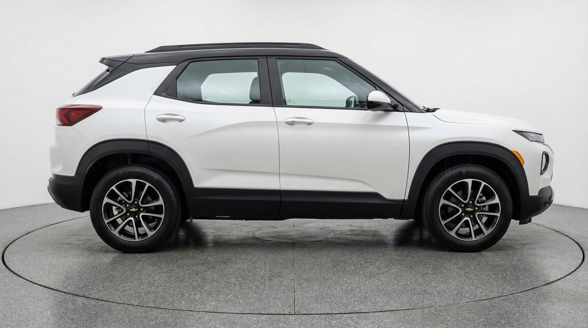 Thumbnail: 2025 Chevrolet TrailBlazer - 11