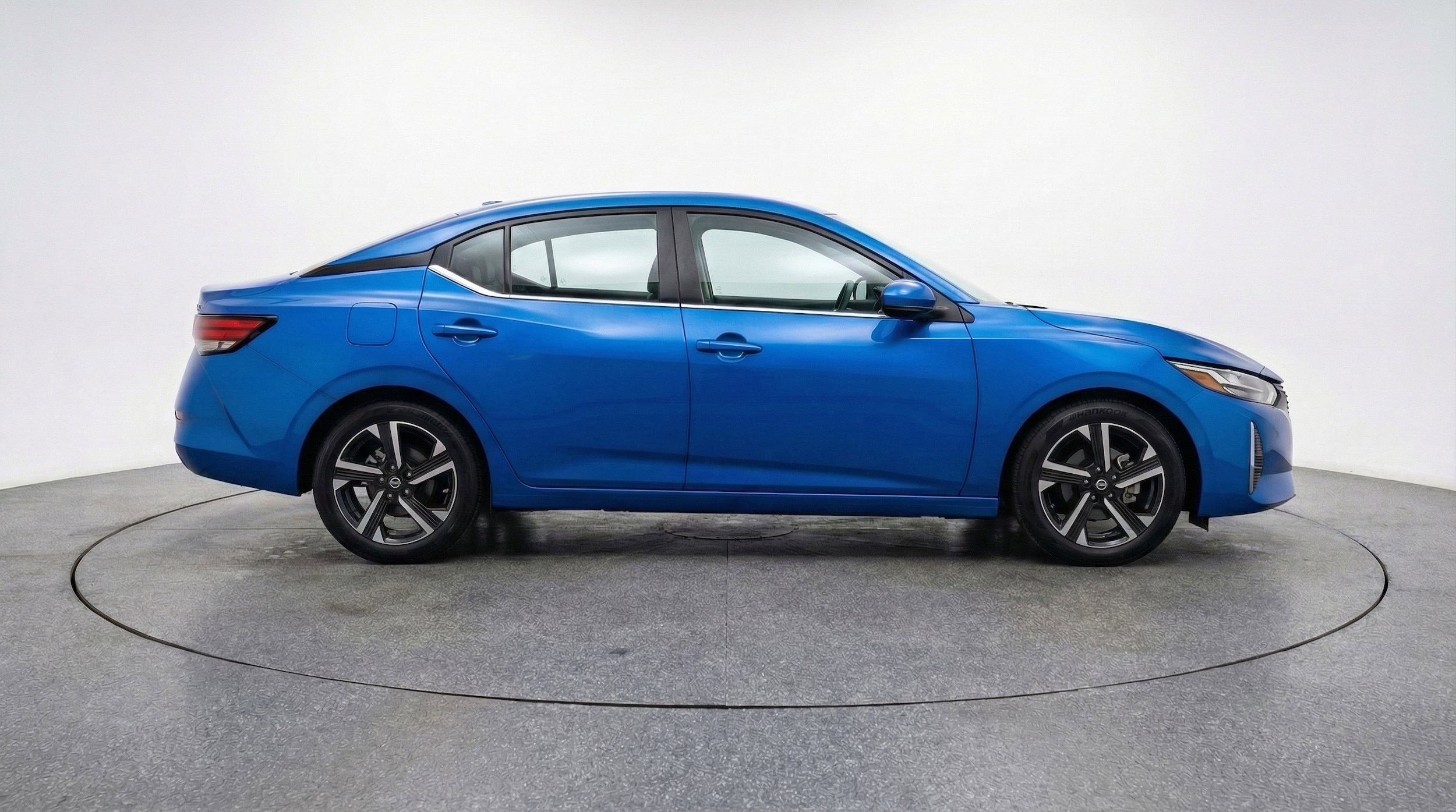 Thumbnail: 2025 Nissan Sentra - 11