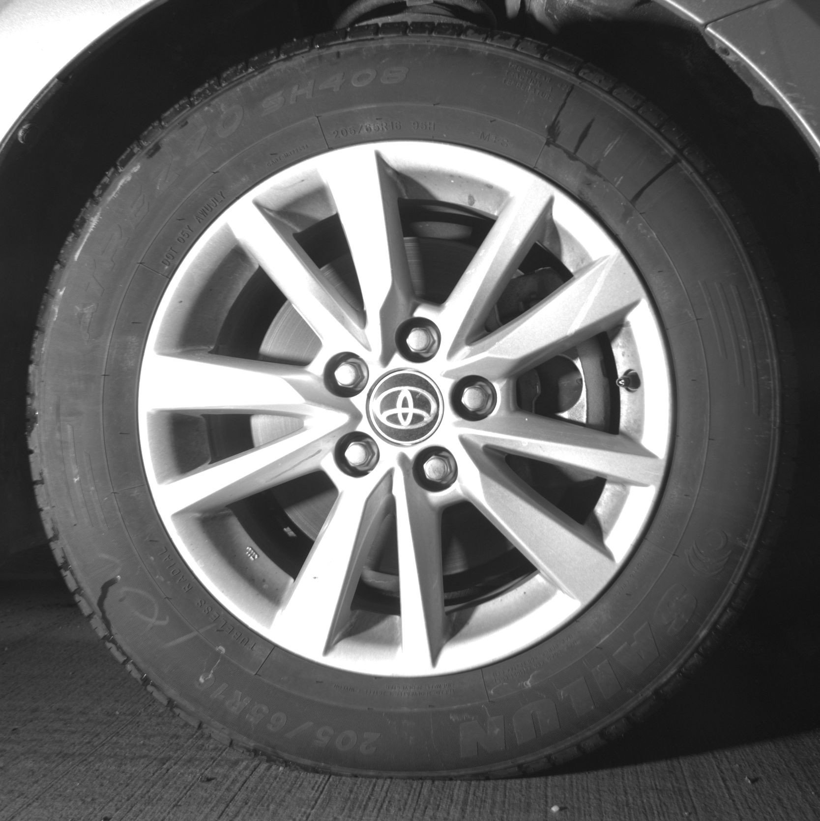 Thumbnail: 2025 Toyota Camry - 13