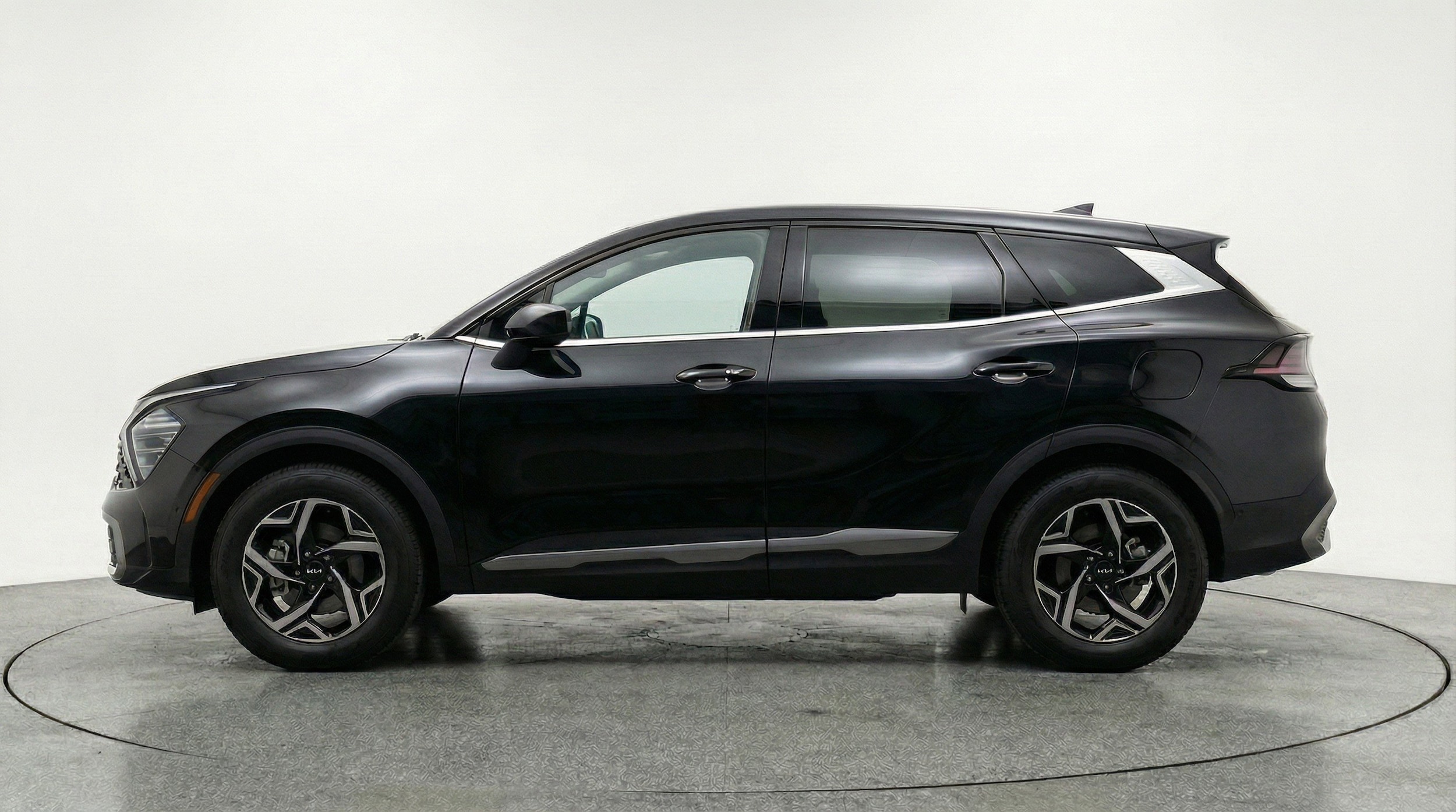 Thumbnail: 2025 Kia Sportage - 5