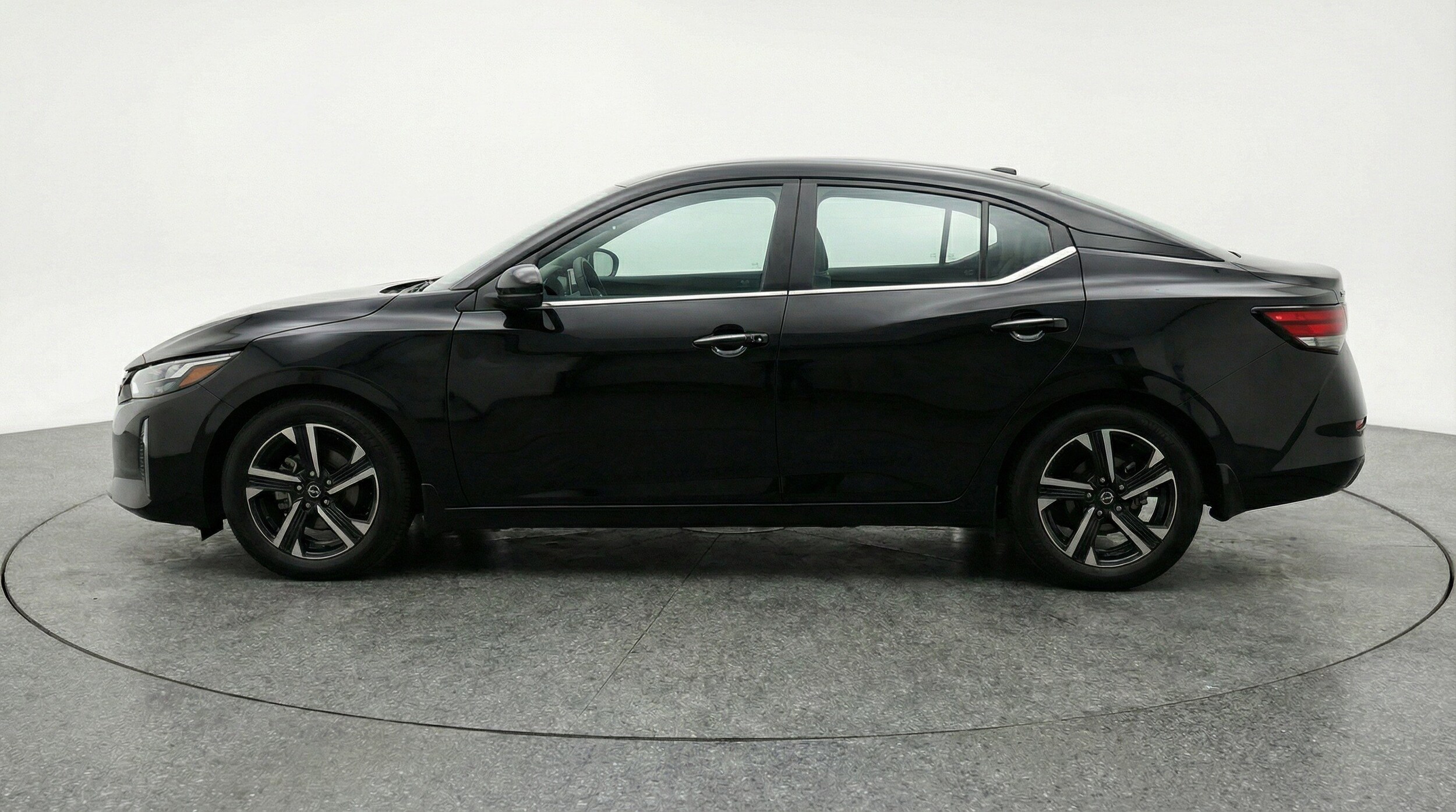 Thumbnail: 2025 Nissan Sentra - 5