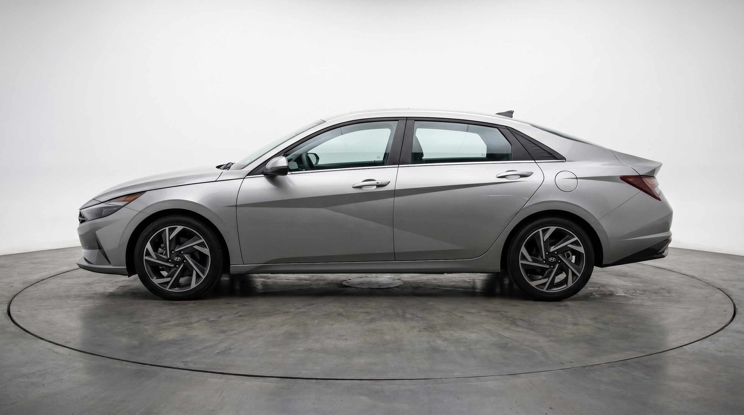 Thumbnail: 2025 Hyundai Elantra - 5