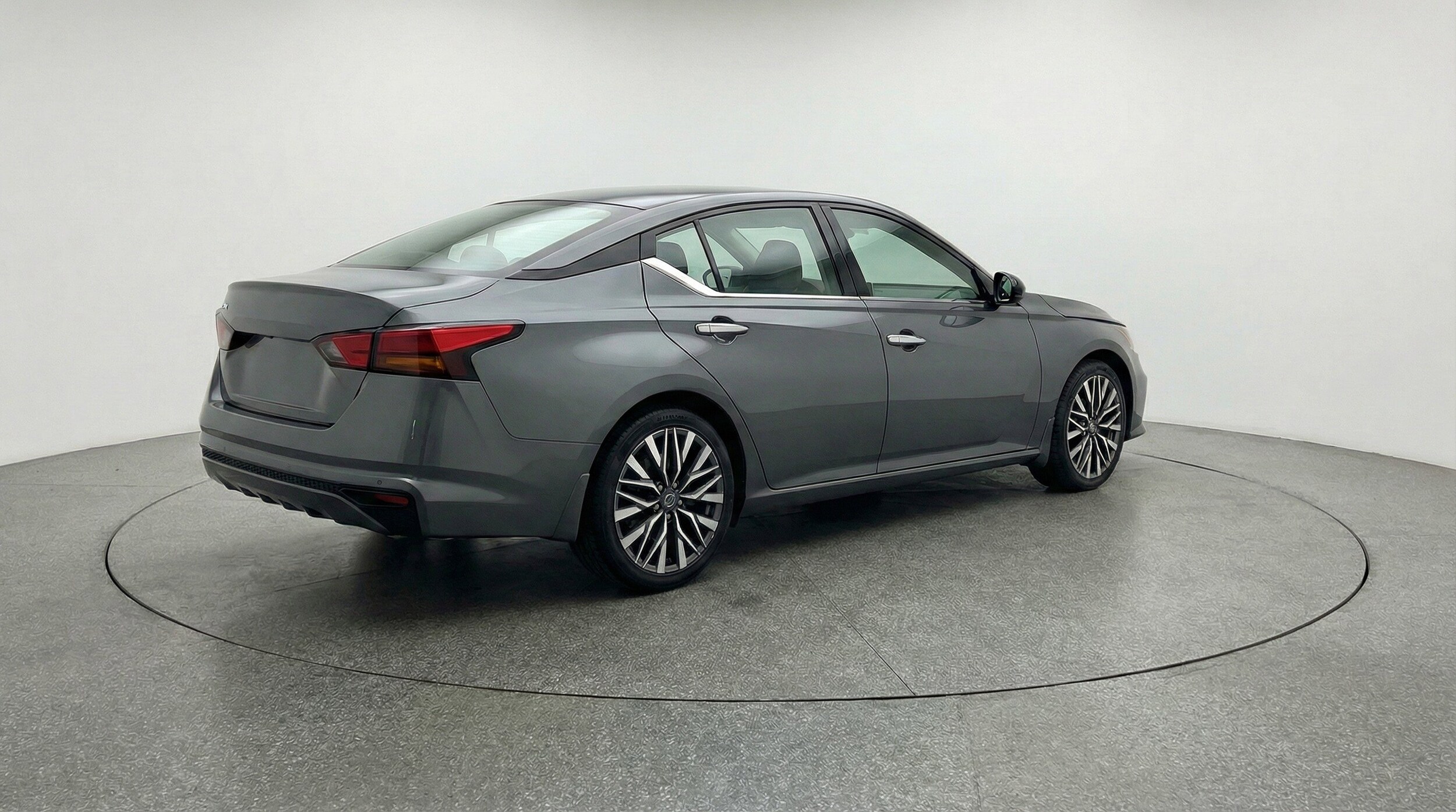 Thumbnail: 2025 Nissan Altima - 9