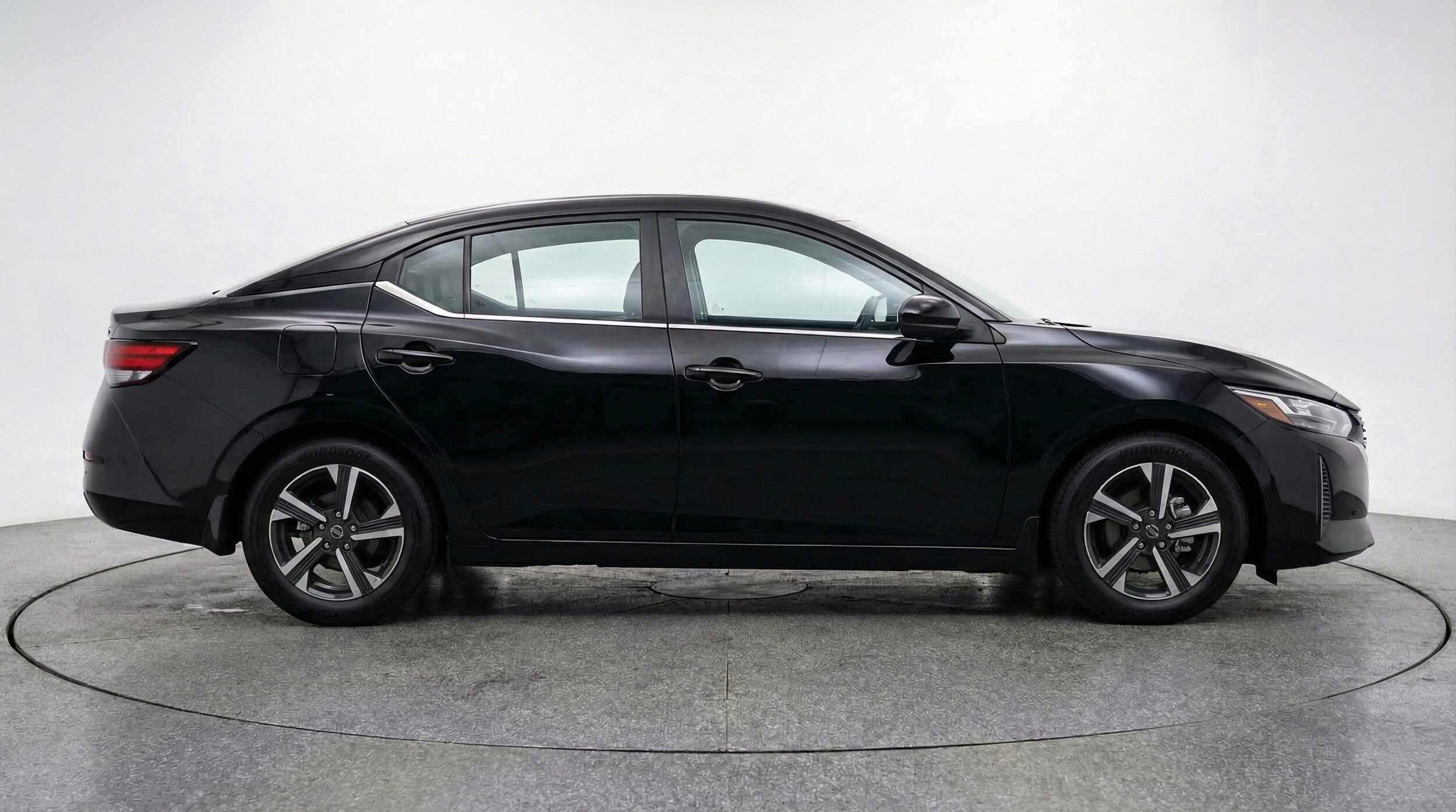 Thumbnail: 2025 Nissan Sentra - 11