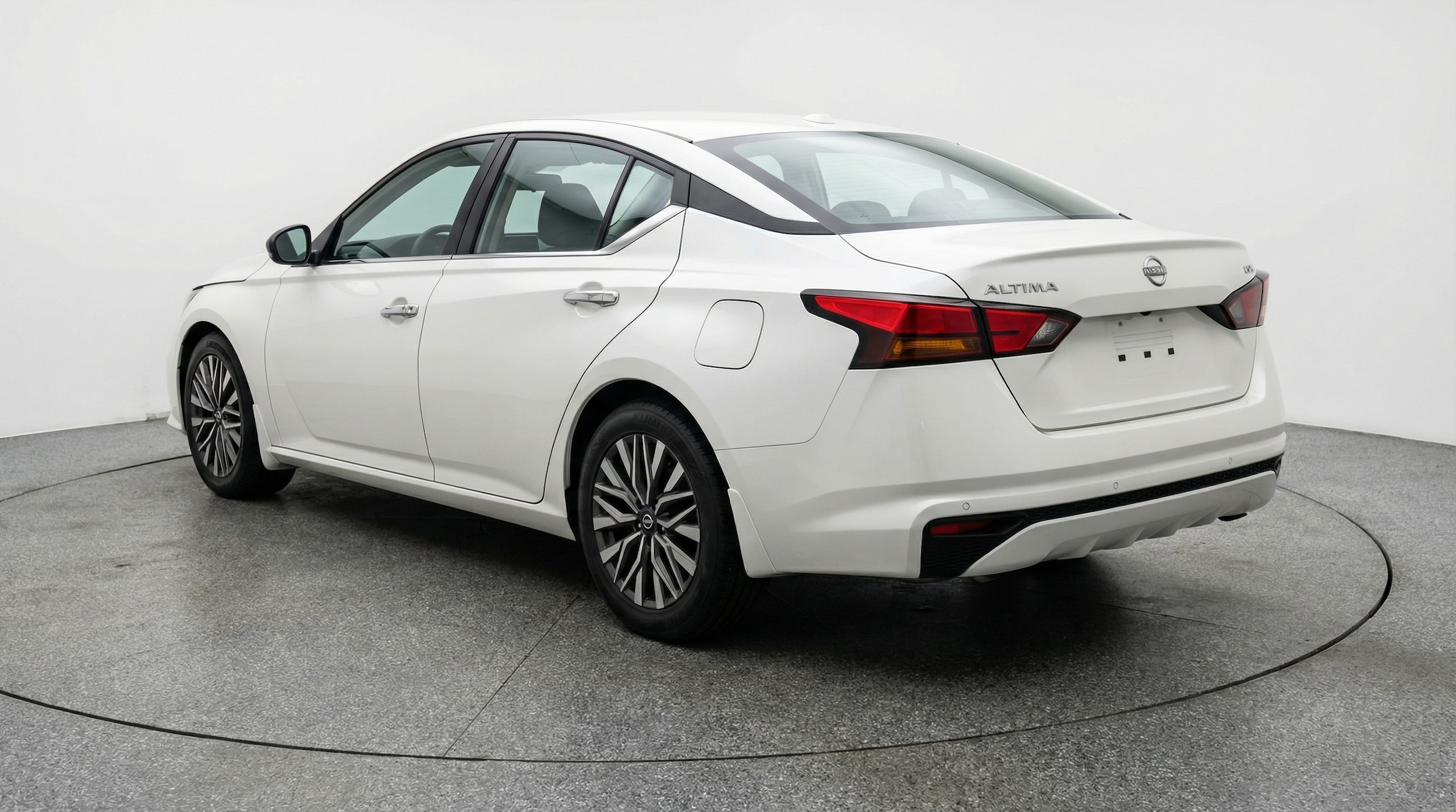 Thumbnail: 2025 Nissan Altima - 5