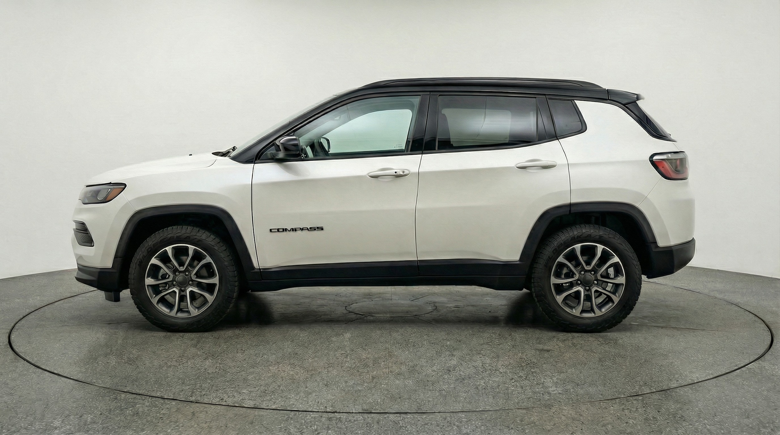 Thumbnail: 2025 Jeep Compass - 4