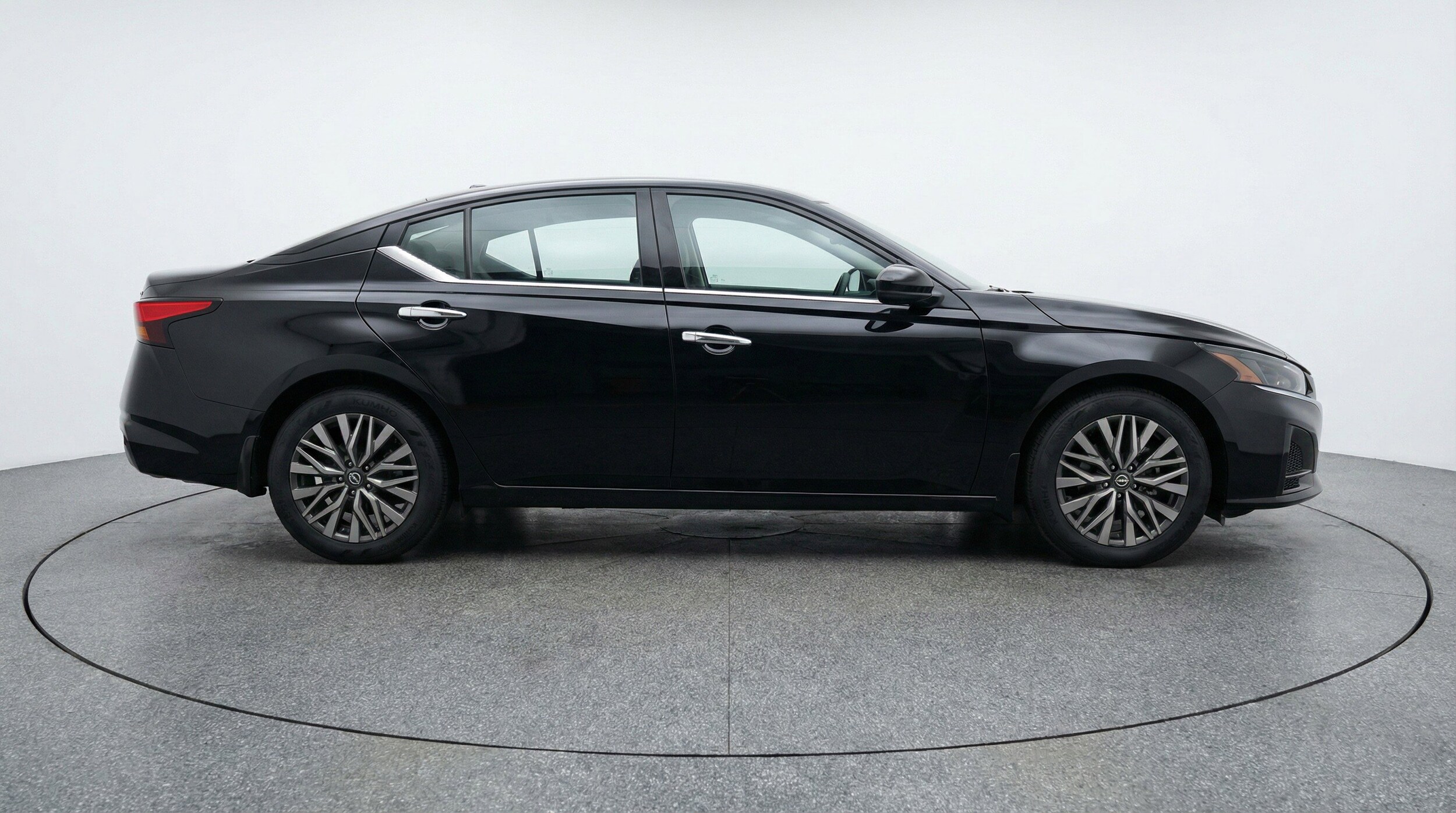 Thumbnail: 2025 Nissan Altima - 11