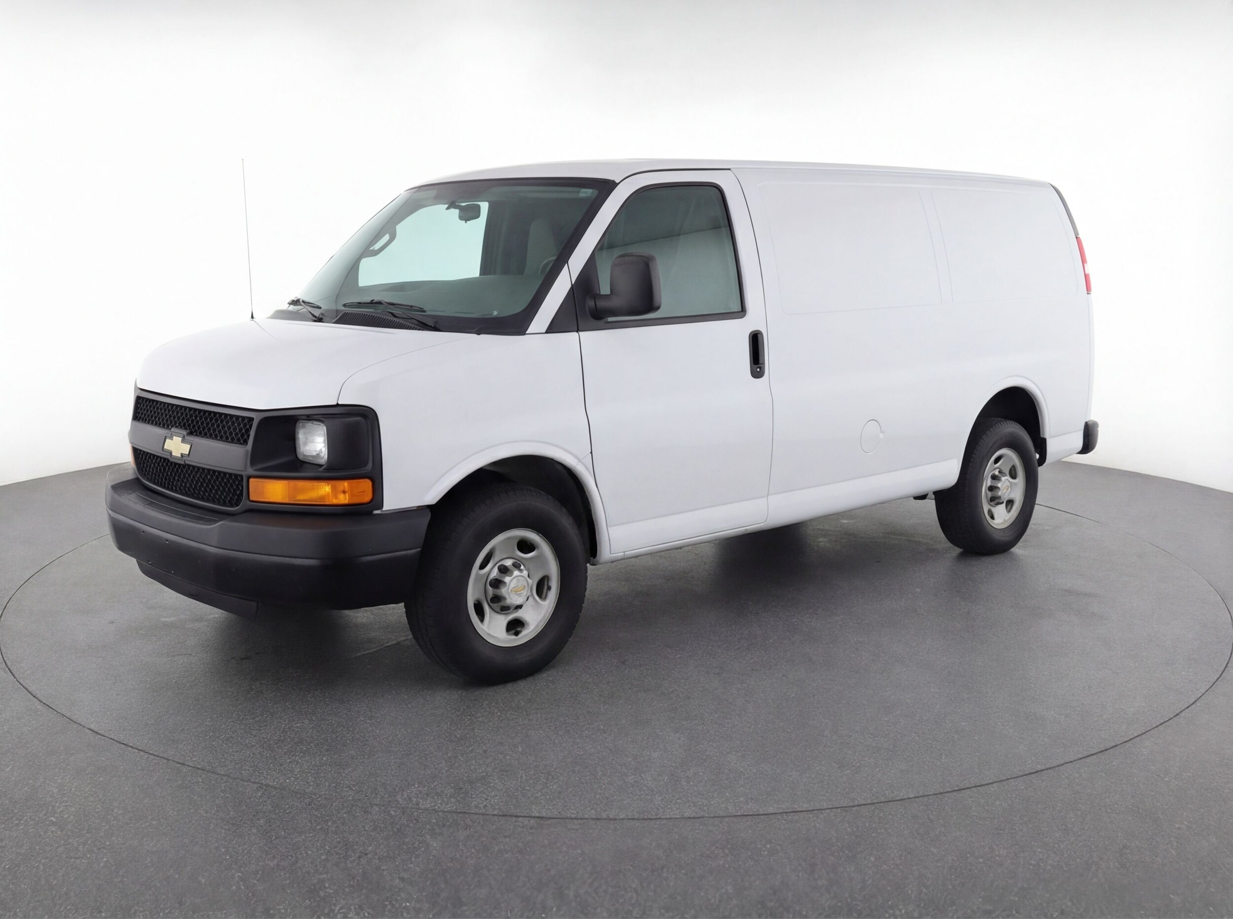 Thumbnail: 2025 Chevrolet Express - 3