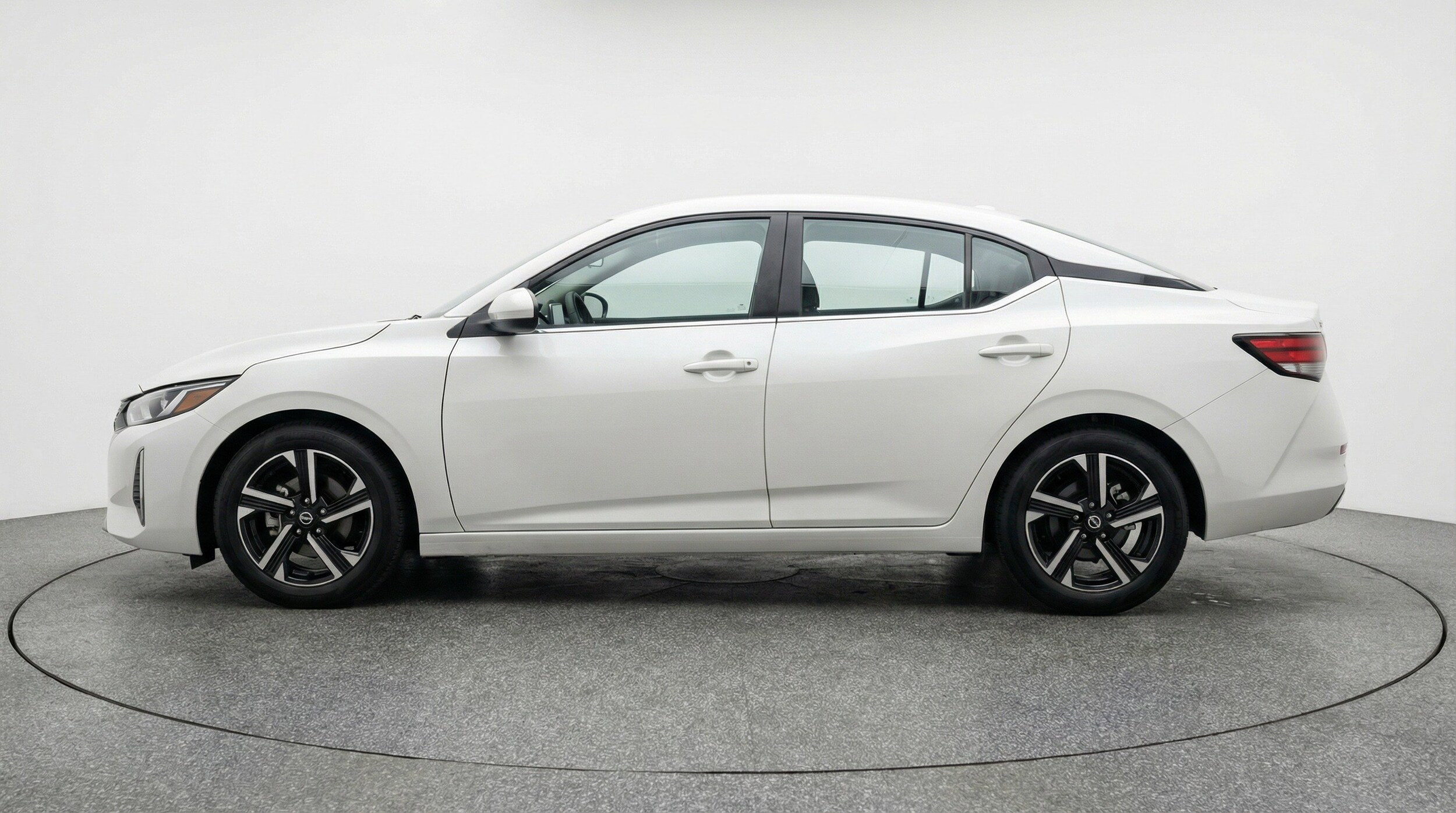 Thumbnail: 2025 Nissan Sentra - 5