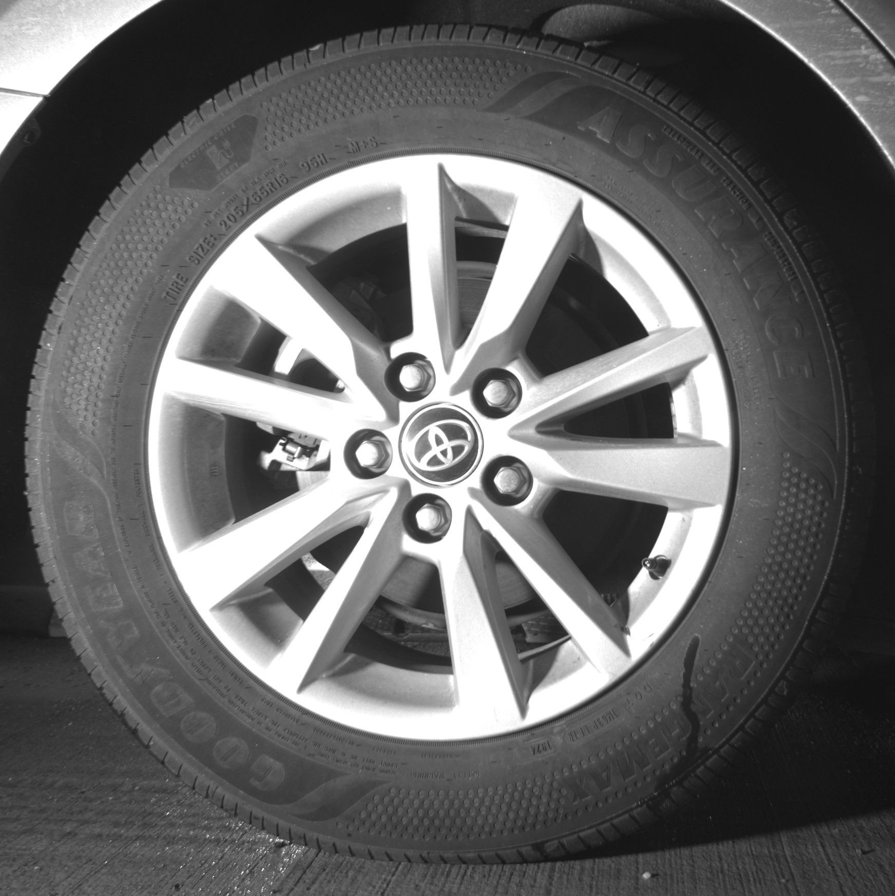 Thumbnail: 2025 Toyota Camry - 15