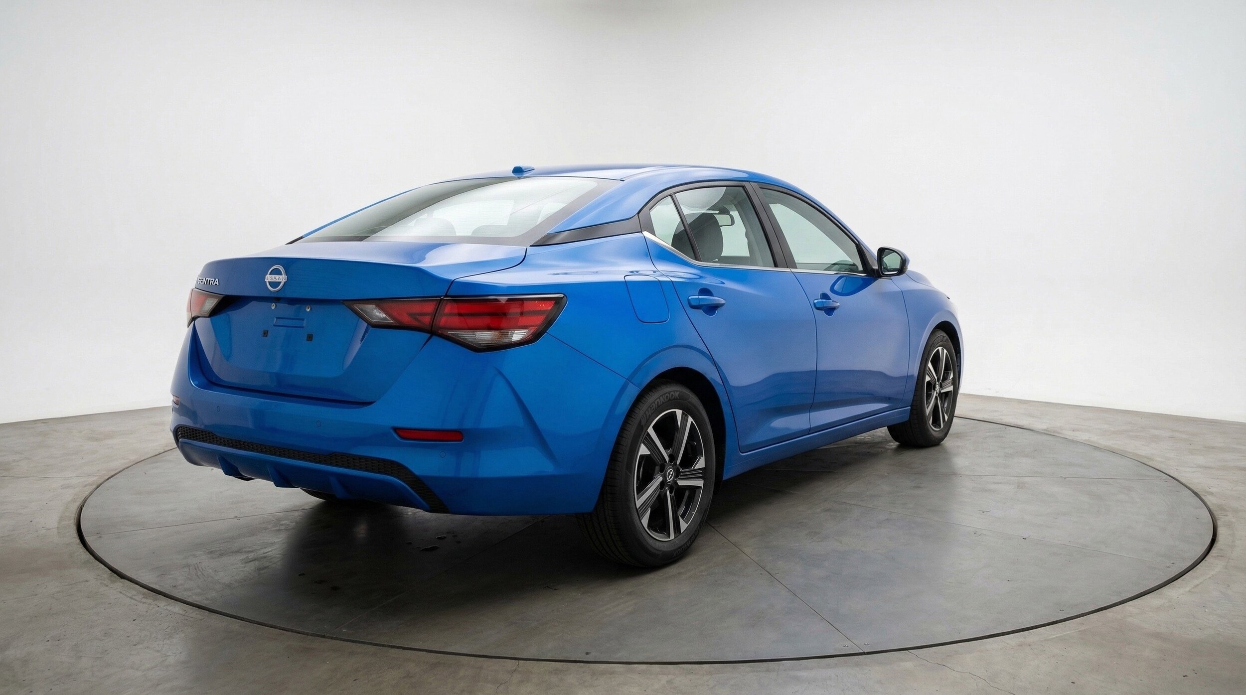 Thumbnail: 2025 Nissan Sentra - 9