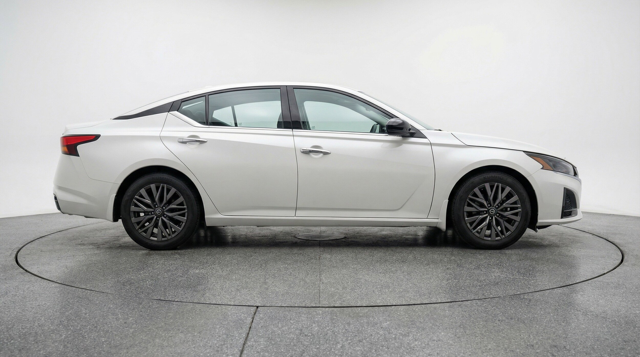 Thumbnail: 2025 Nissan Altima - 11