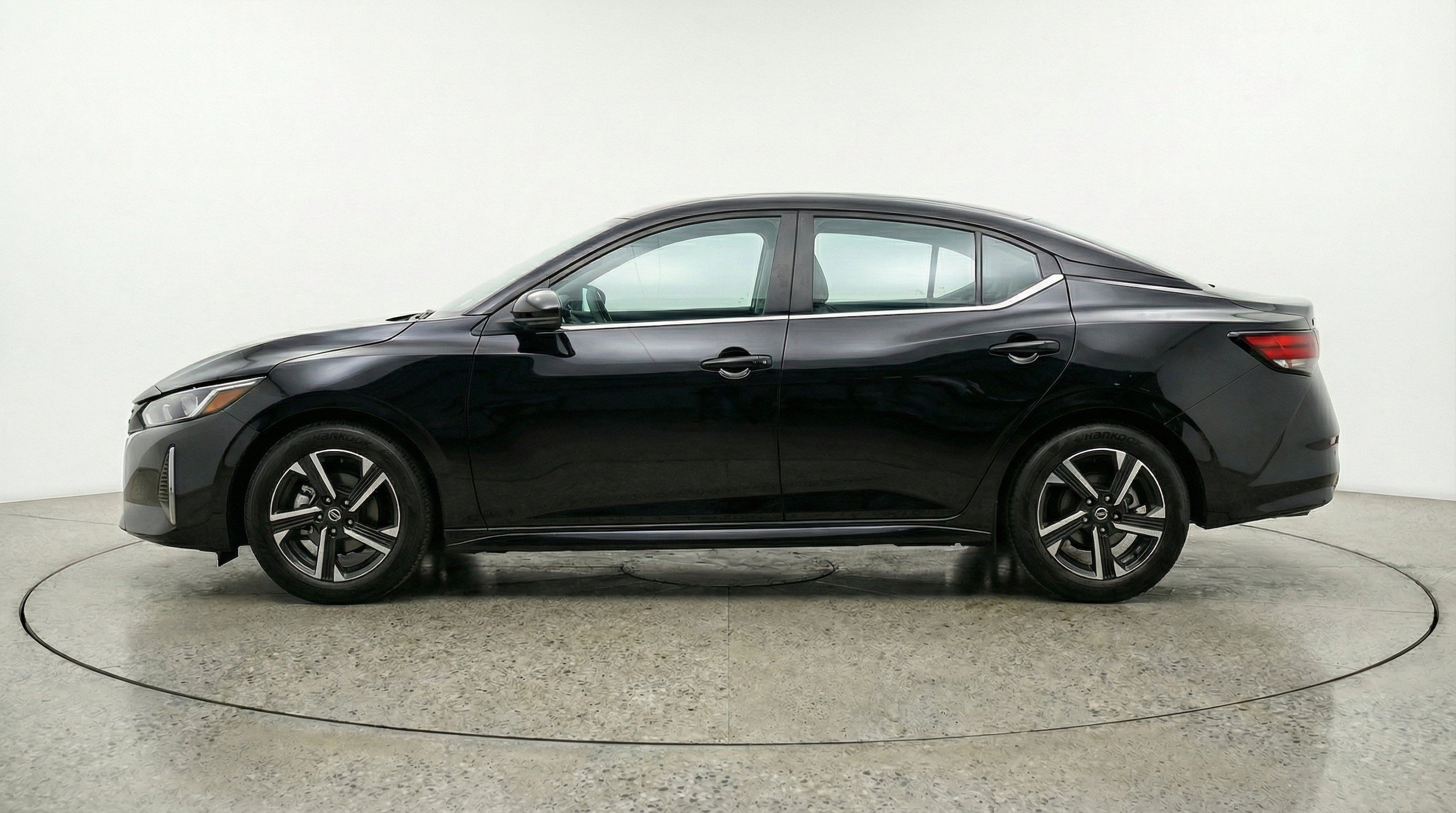 Thumbnail: 2025 Nissan Sentra - 5