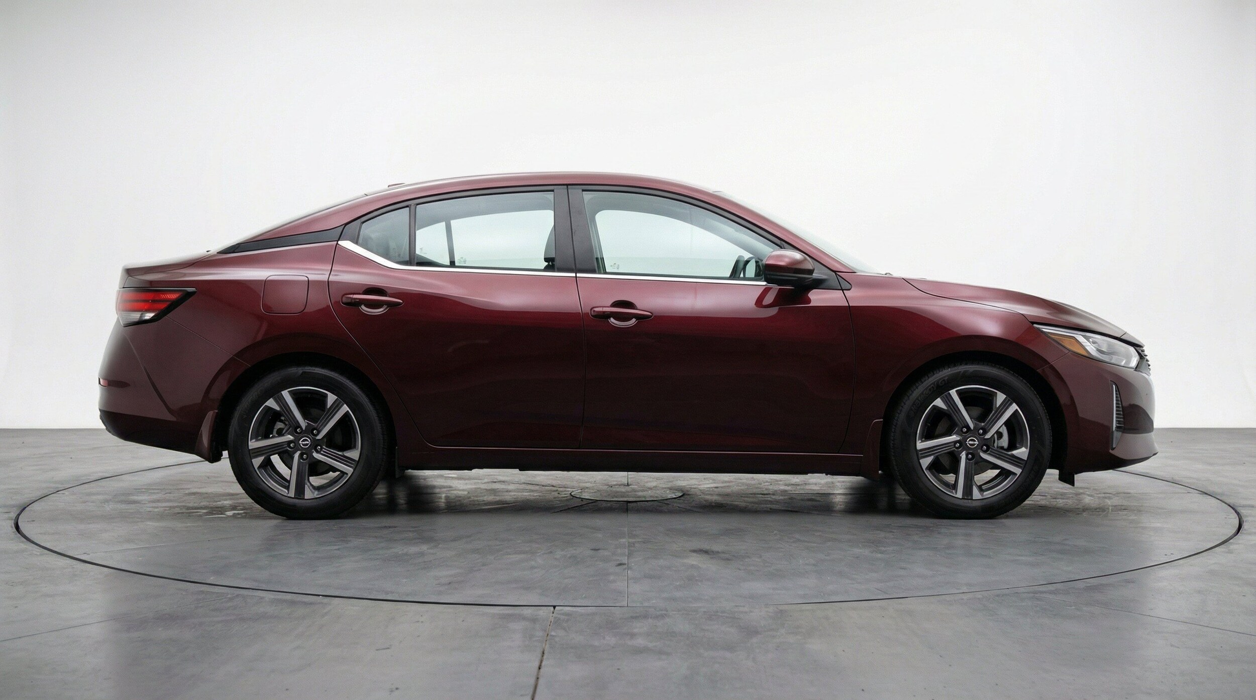 Thumbnail: 2025 Nissan Sentra - 11