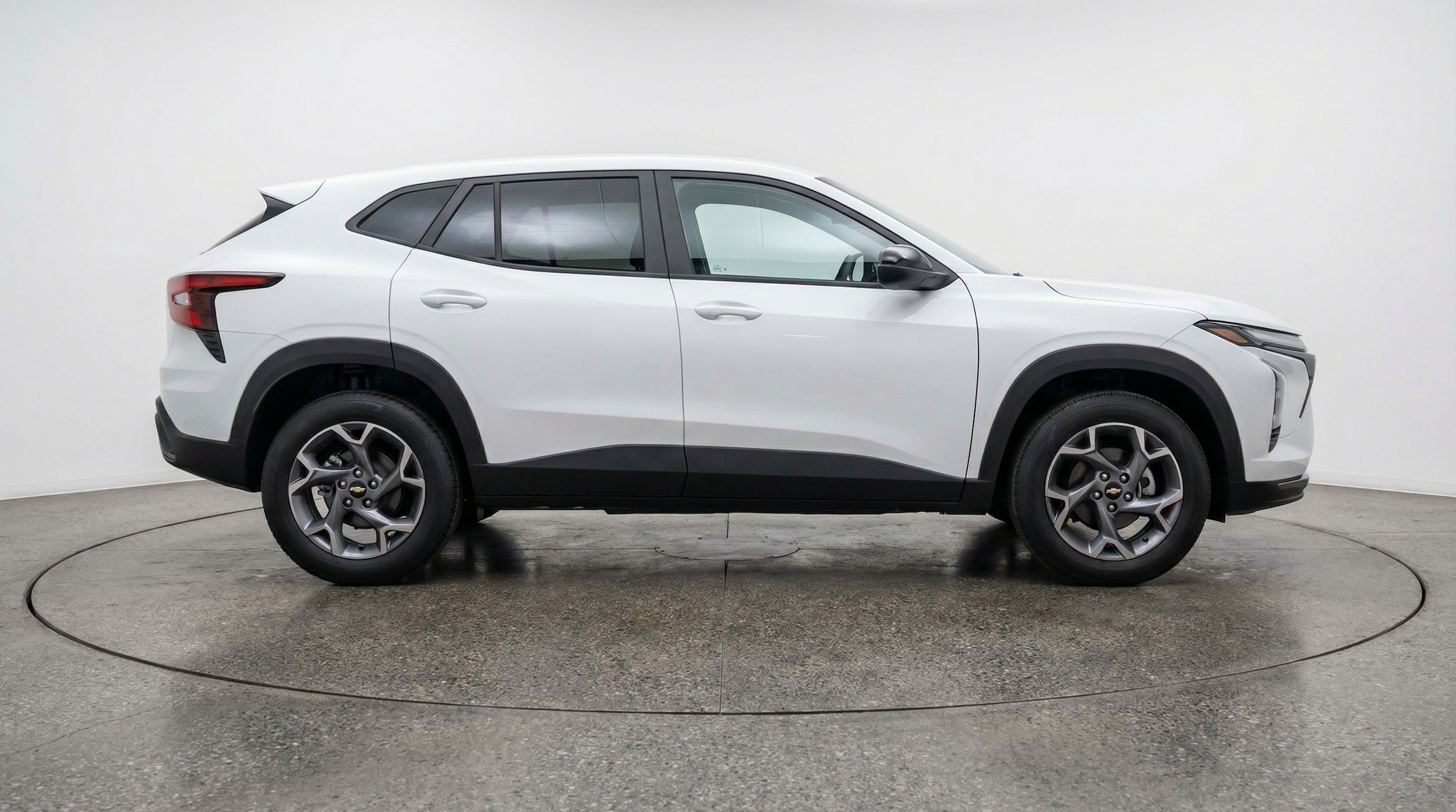 Thumbnail: 2025 Chevrolet Trax - 8