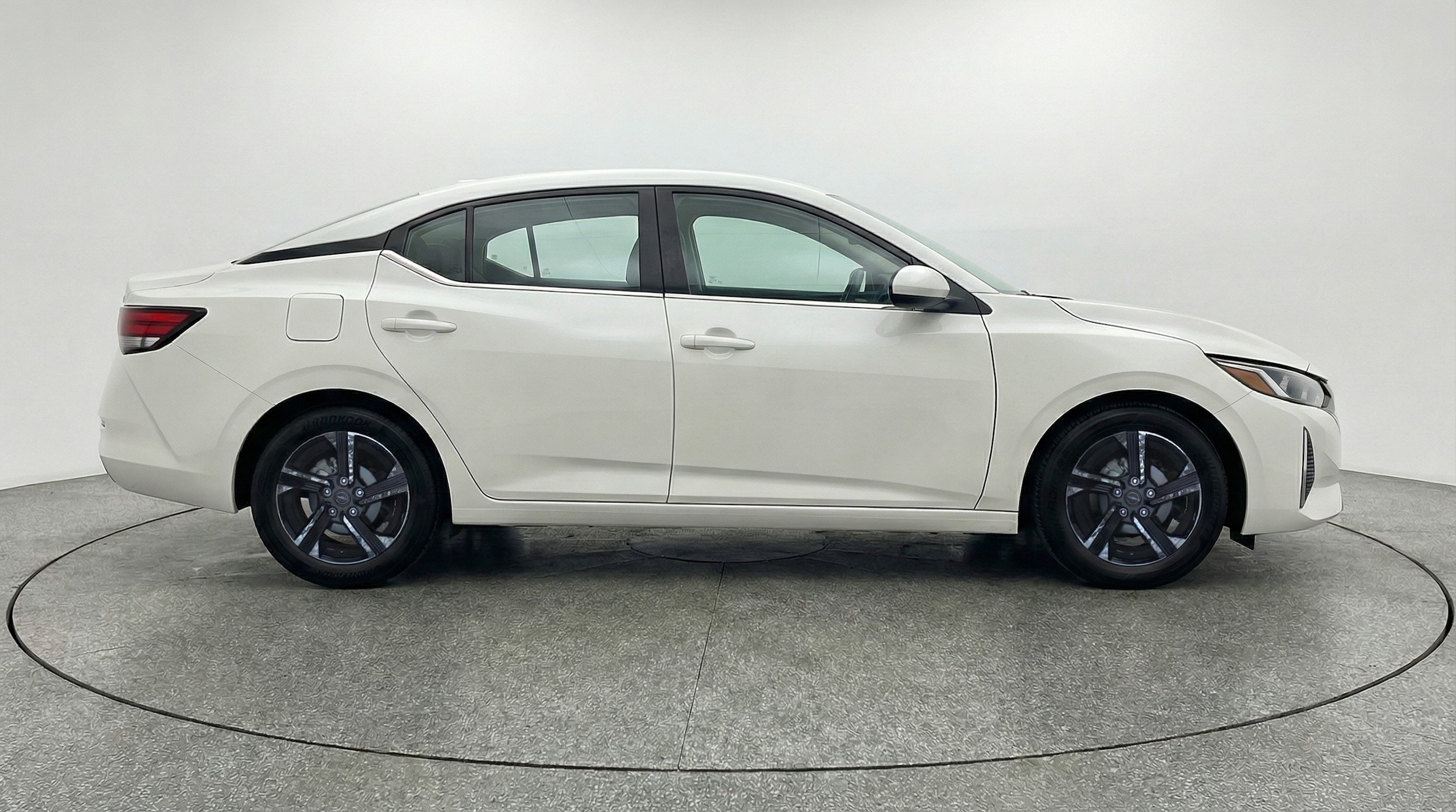 Thumbnail: 2025 Nissan Sentra - 8