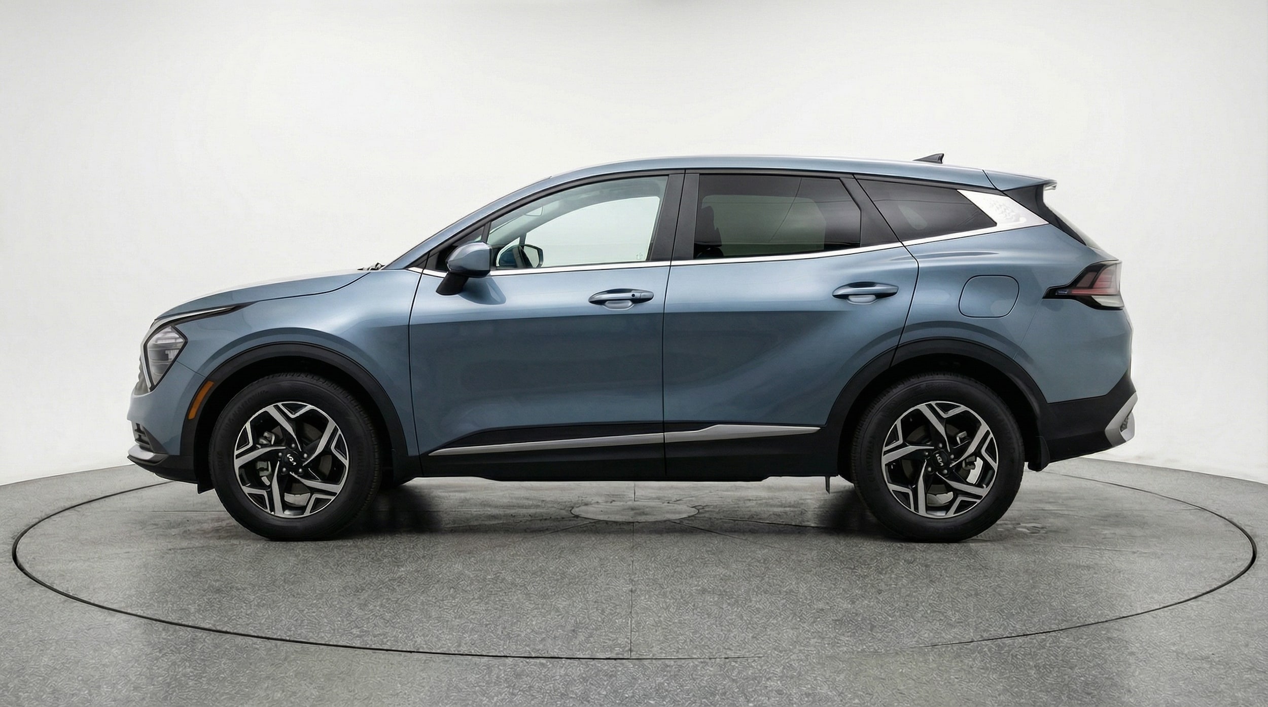 Thumbnail: 2025 Kia Sportage - 4