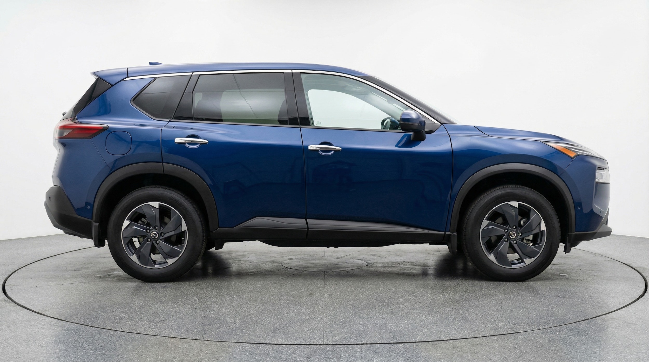 Thumbnail: 2025 Nissan Rogue - 8