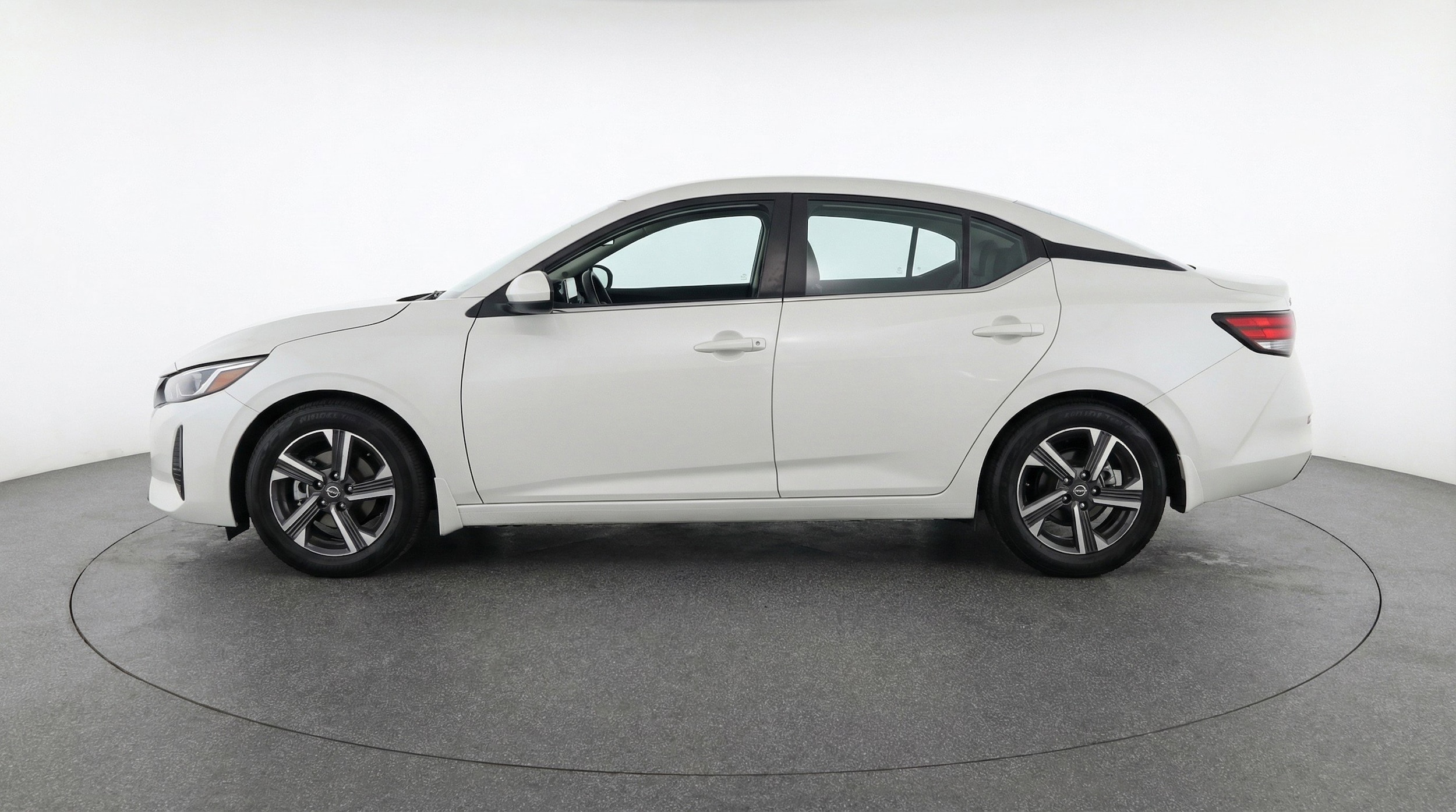 Thumbnail: 2025 Nissan Sentra - 5
