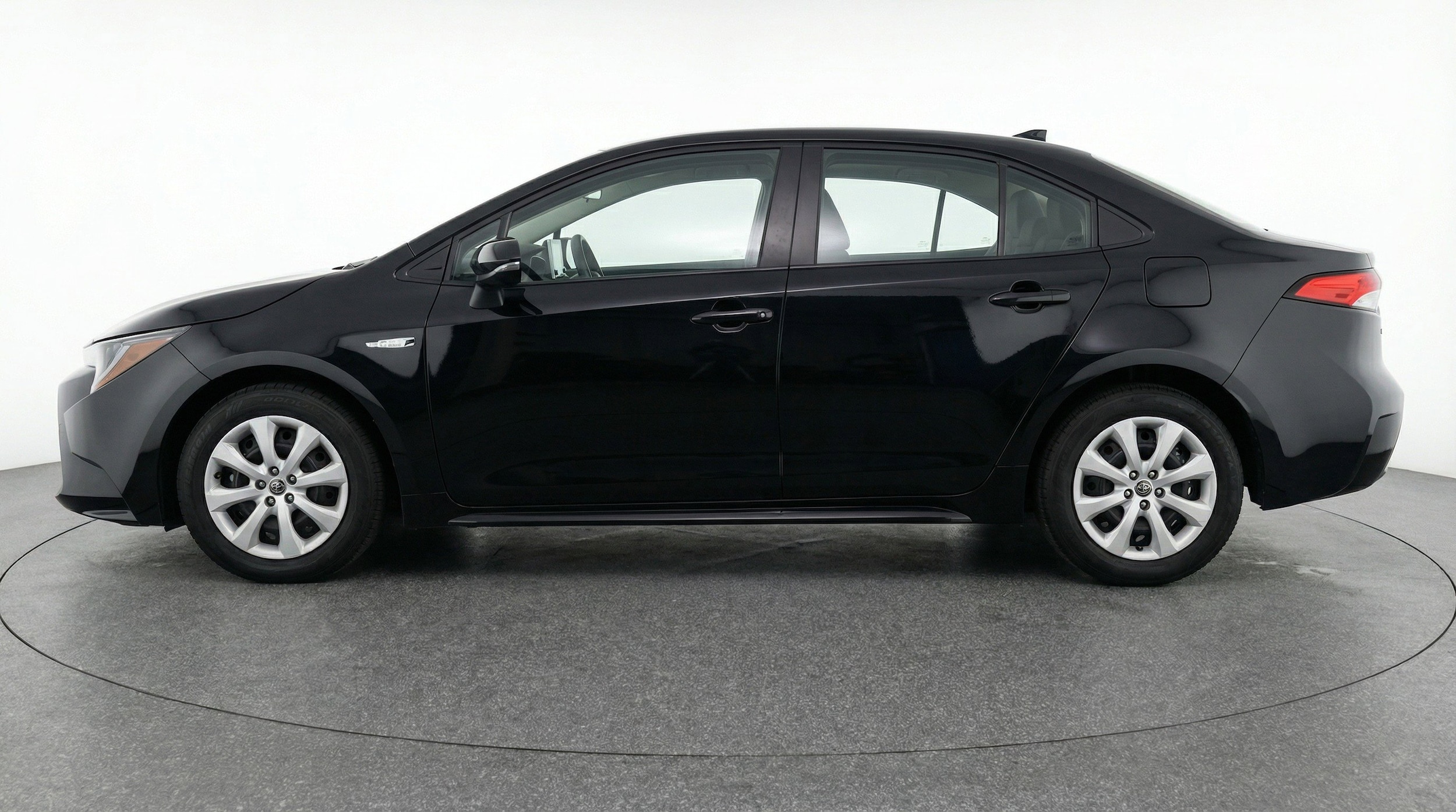 Thumbnail: 2025 Toyota Corolla - 5